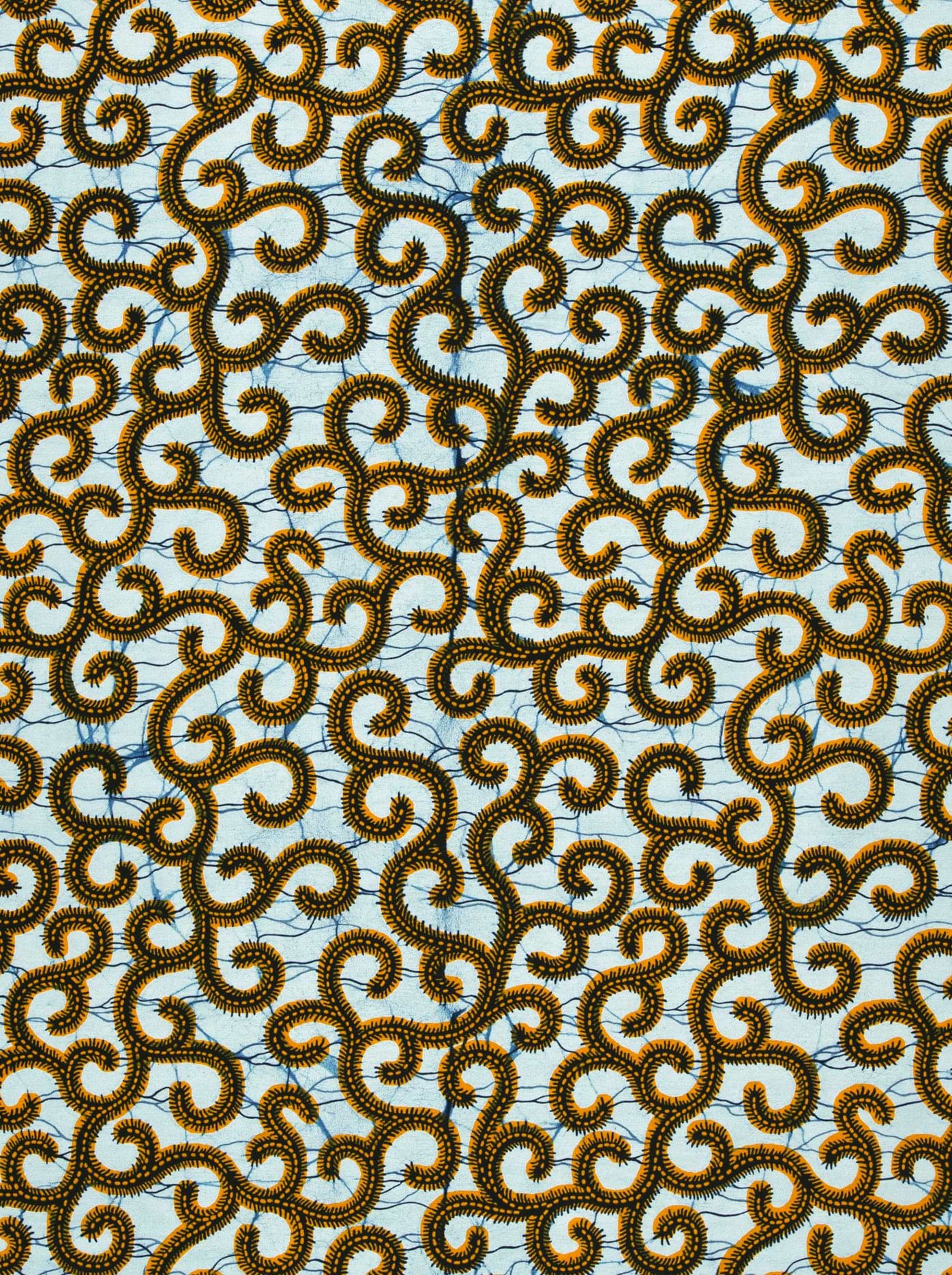 Golden spiky caterpillar patterns light wax hollandais vl0h907.145