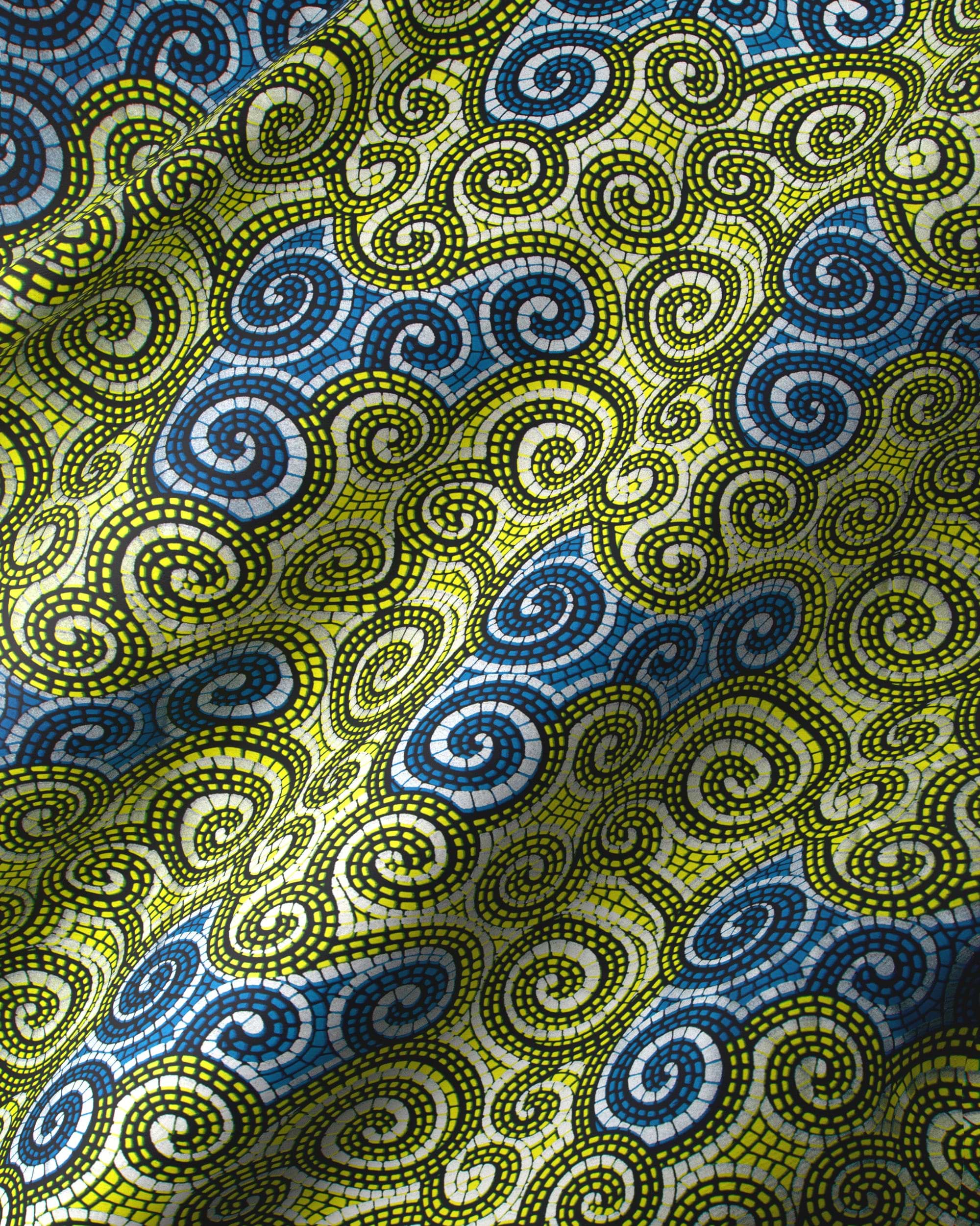 Vibrant green blue spiral-patterned fabric wax hollandais vl80009.025