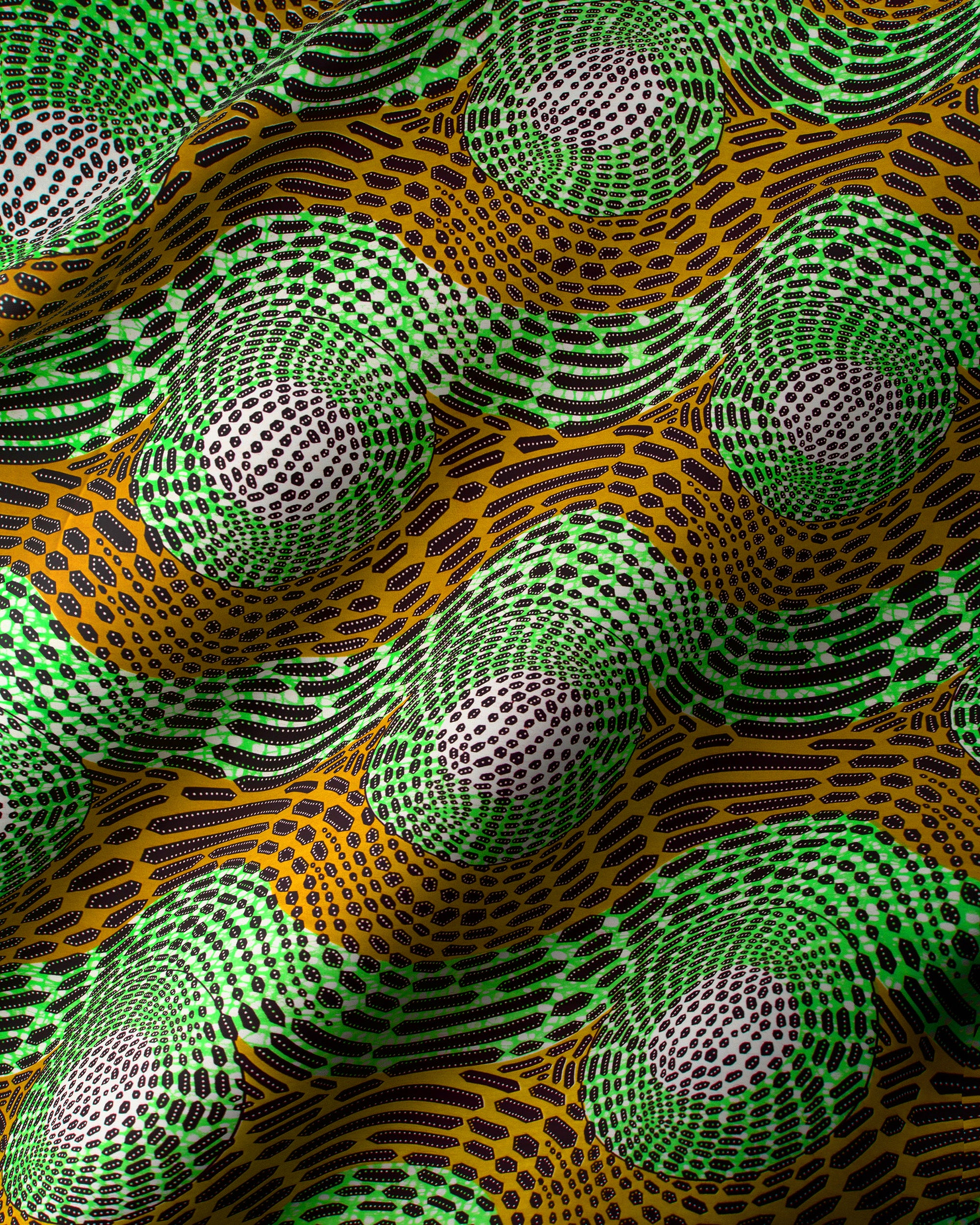 Vibrant green gold patterned fabric wax hollandais vlh1112.011