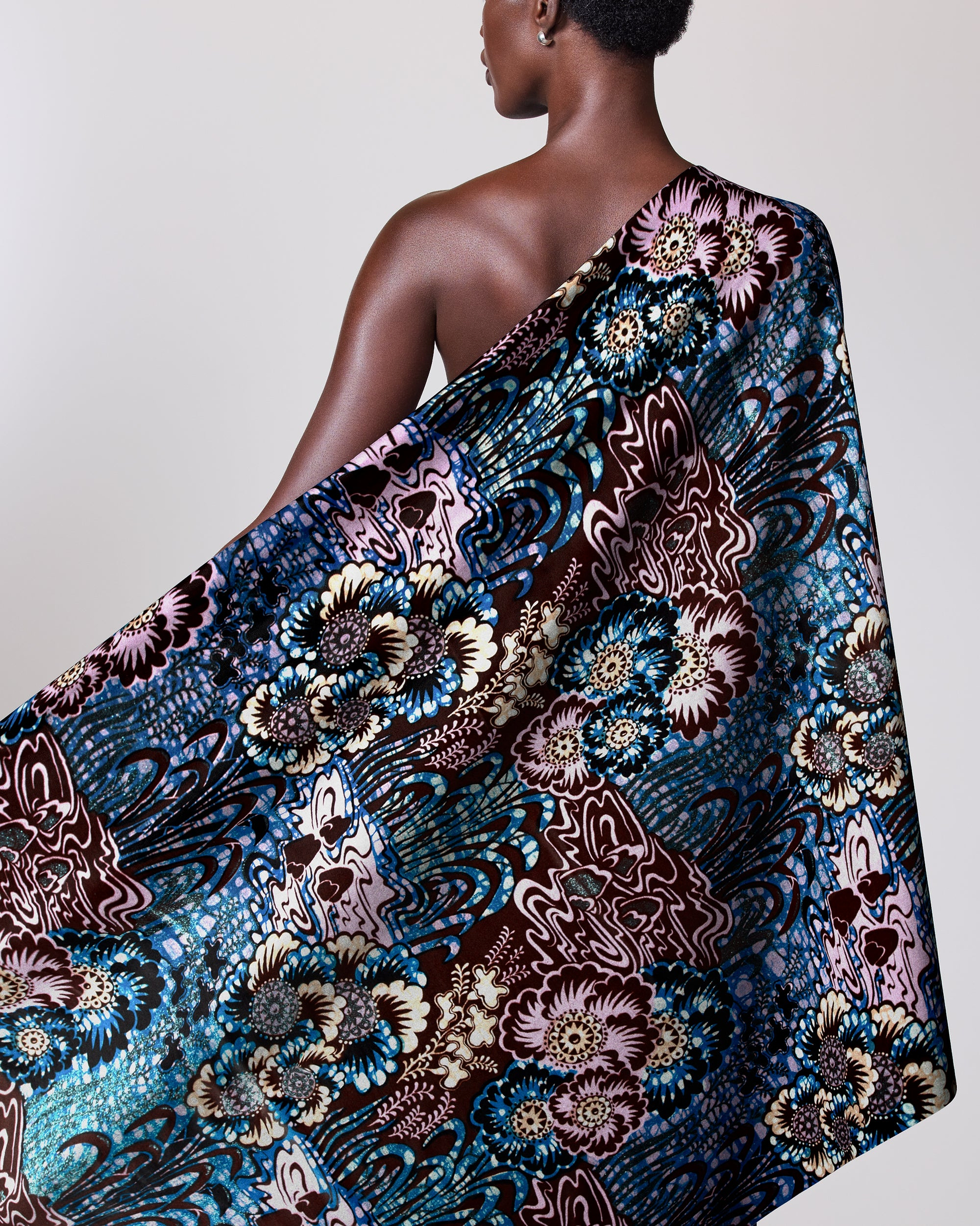 Grand Super-Wax | VLS0229.011 | Pale Blue Shine Embellished