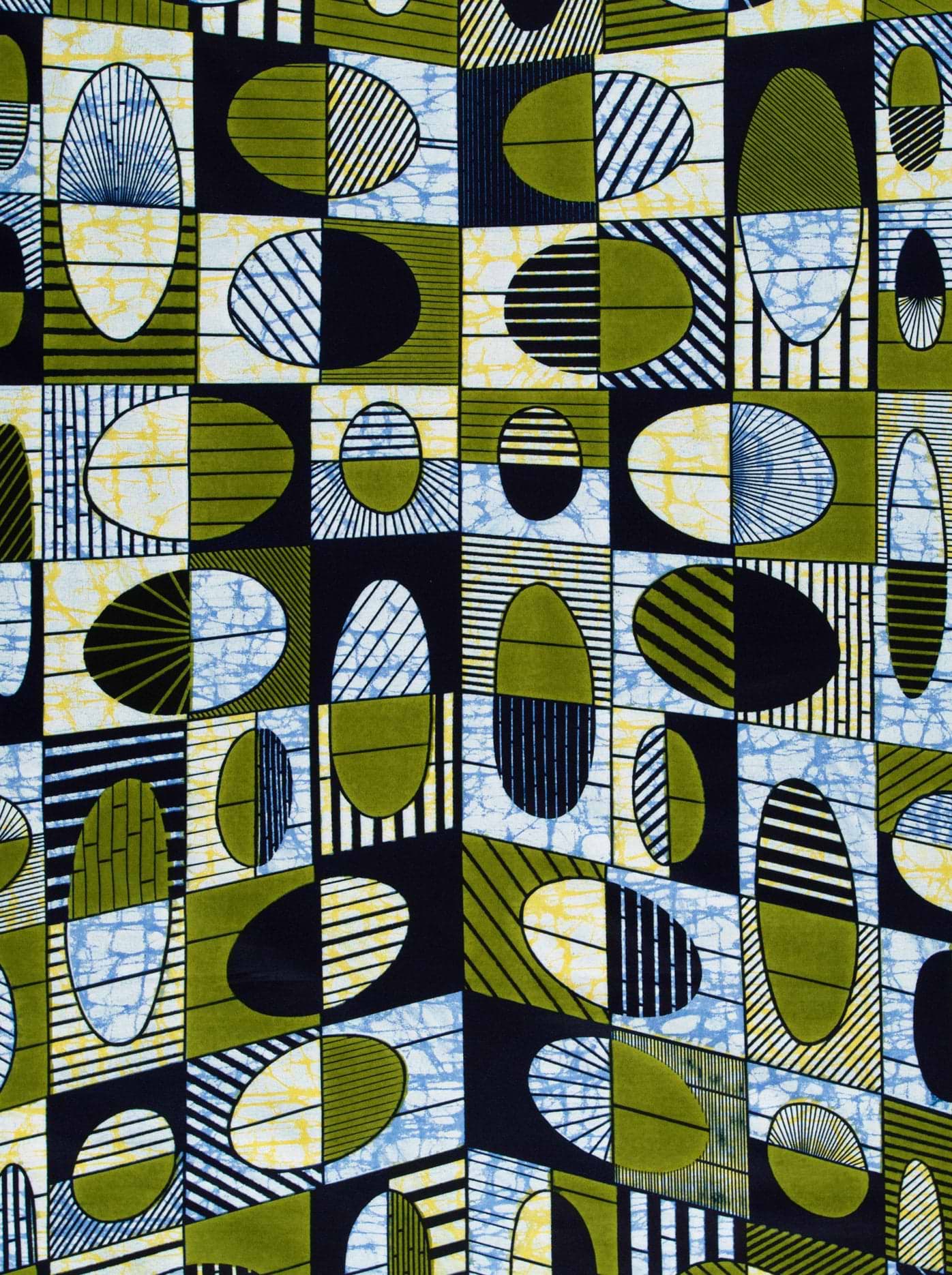 Vibrant geometric-patterned fabric olive green super-wax vls2764.001