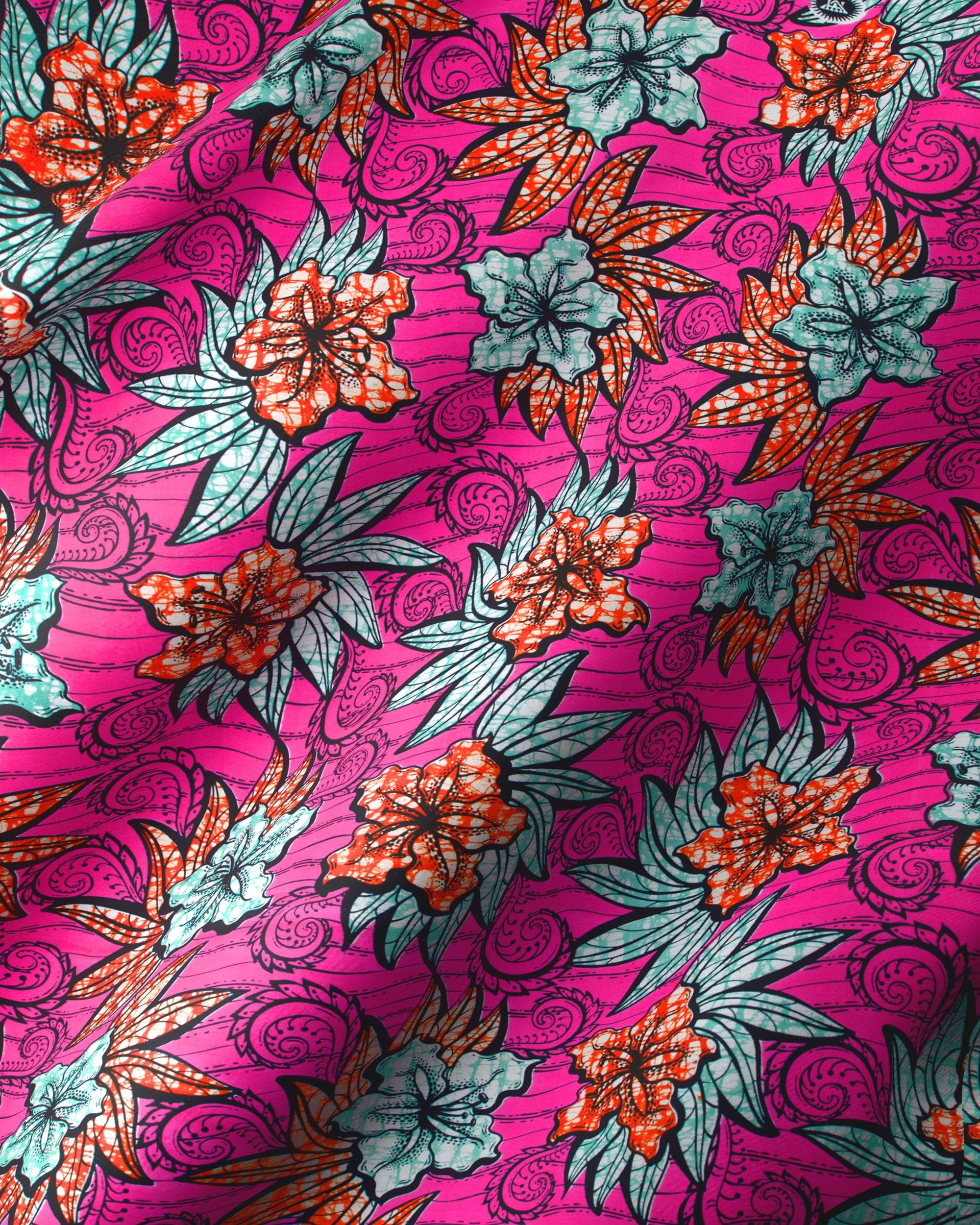 Vibrant fuchsia fabric adorned bold super-wax vls3575.017