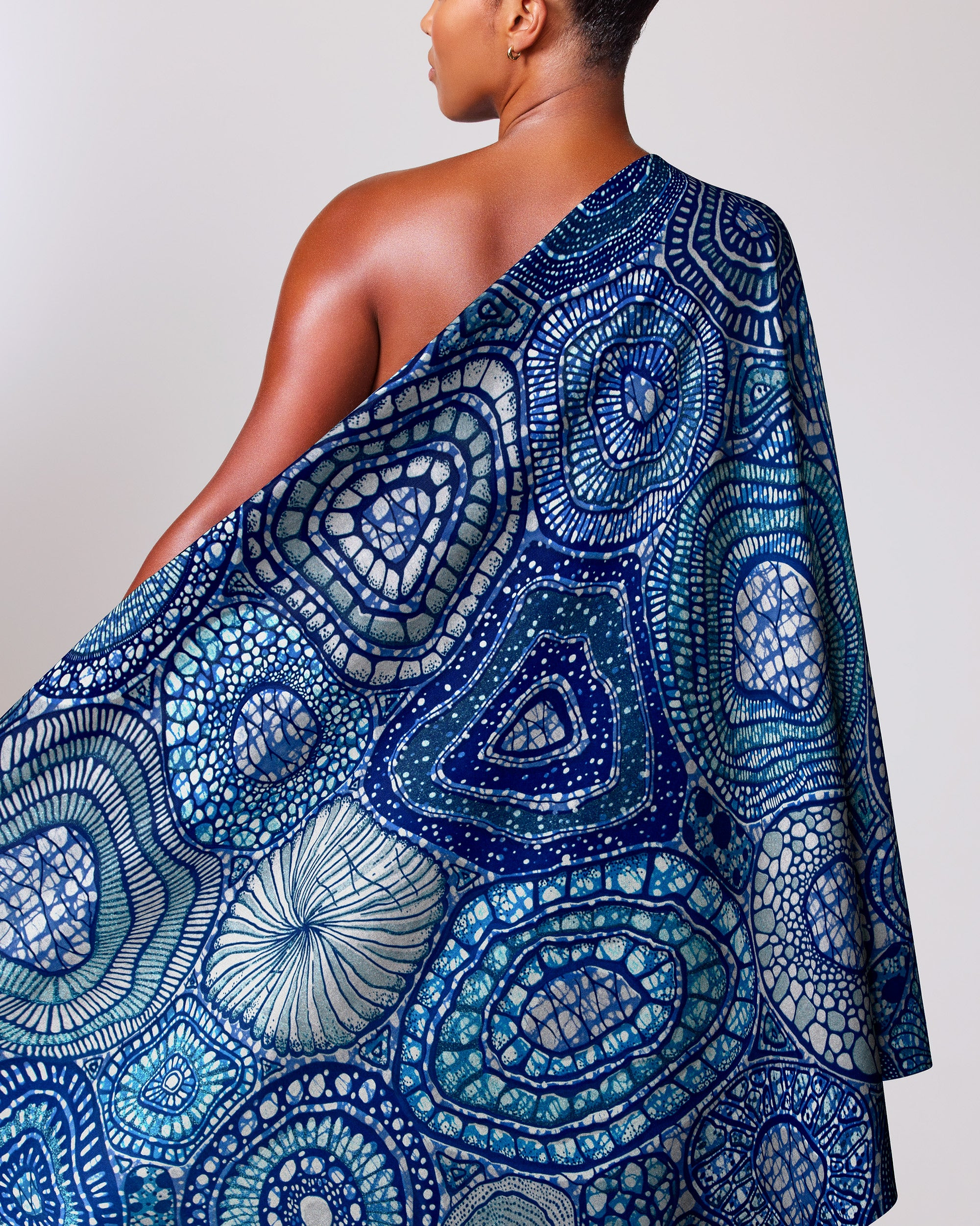 Grand Super-Wax | VLS3710.004 | Pale Blue Shine Embellished