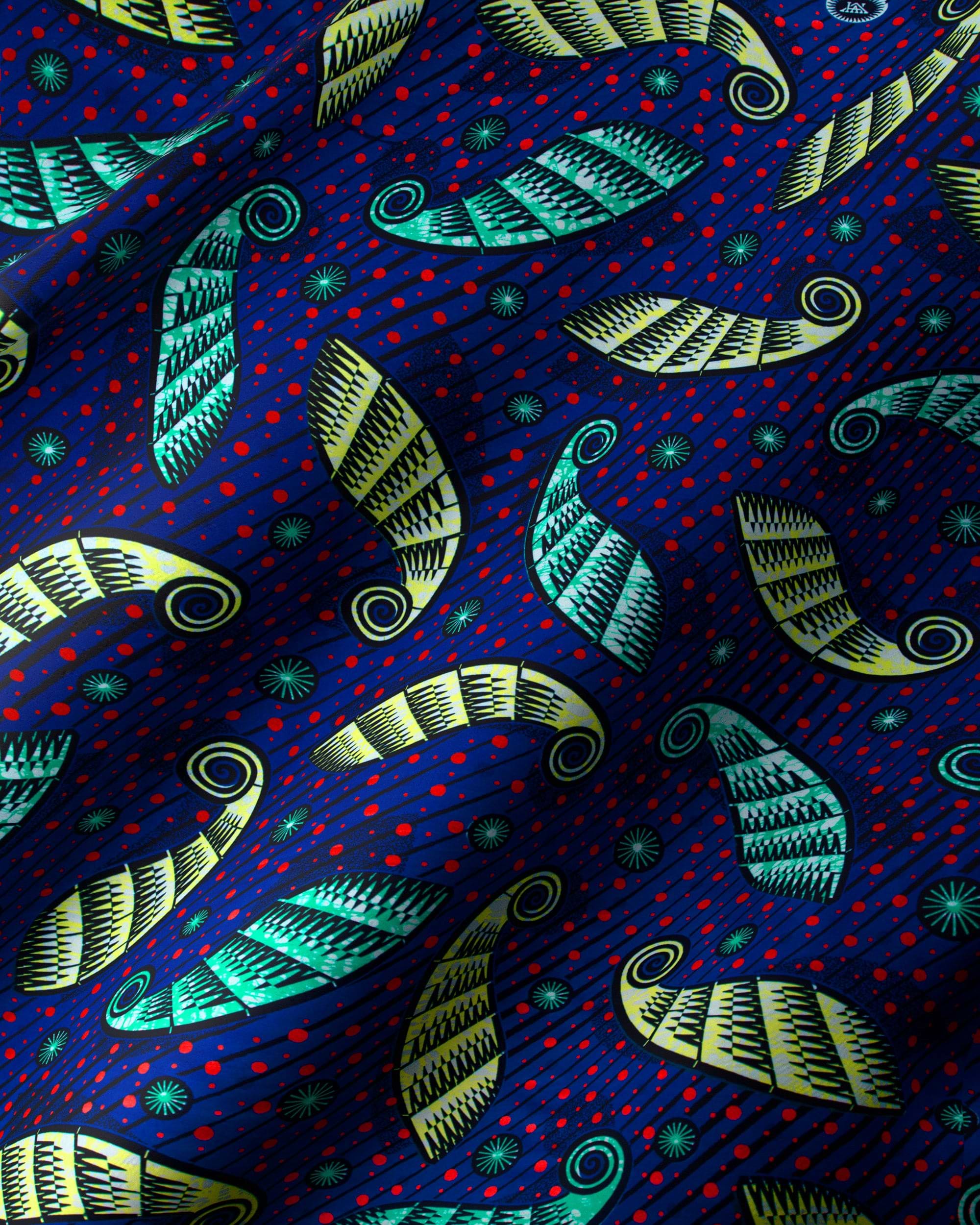 Vibrant blue fabric bold stylized super-wax vls6247.019