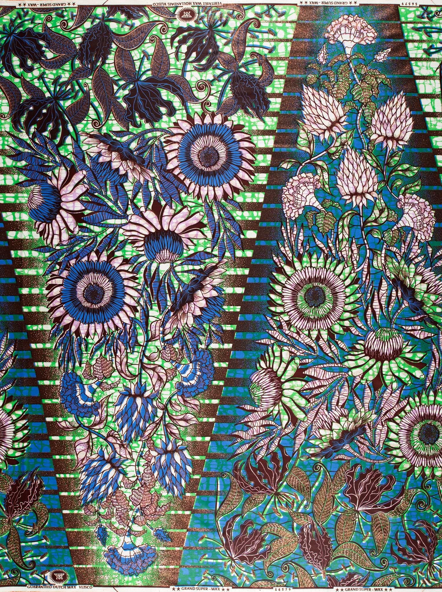 Vibrant floral fabric bold blue grand super-wax vls6579.010