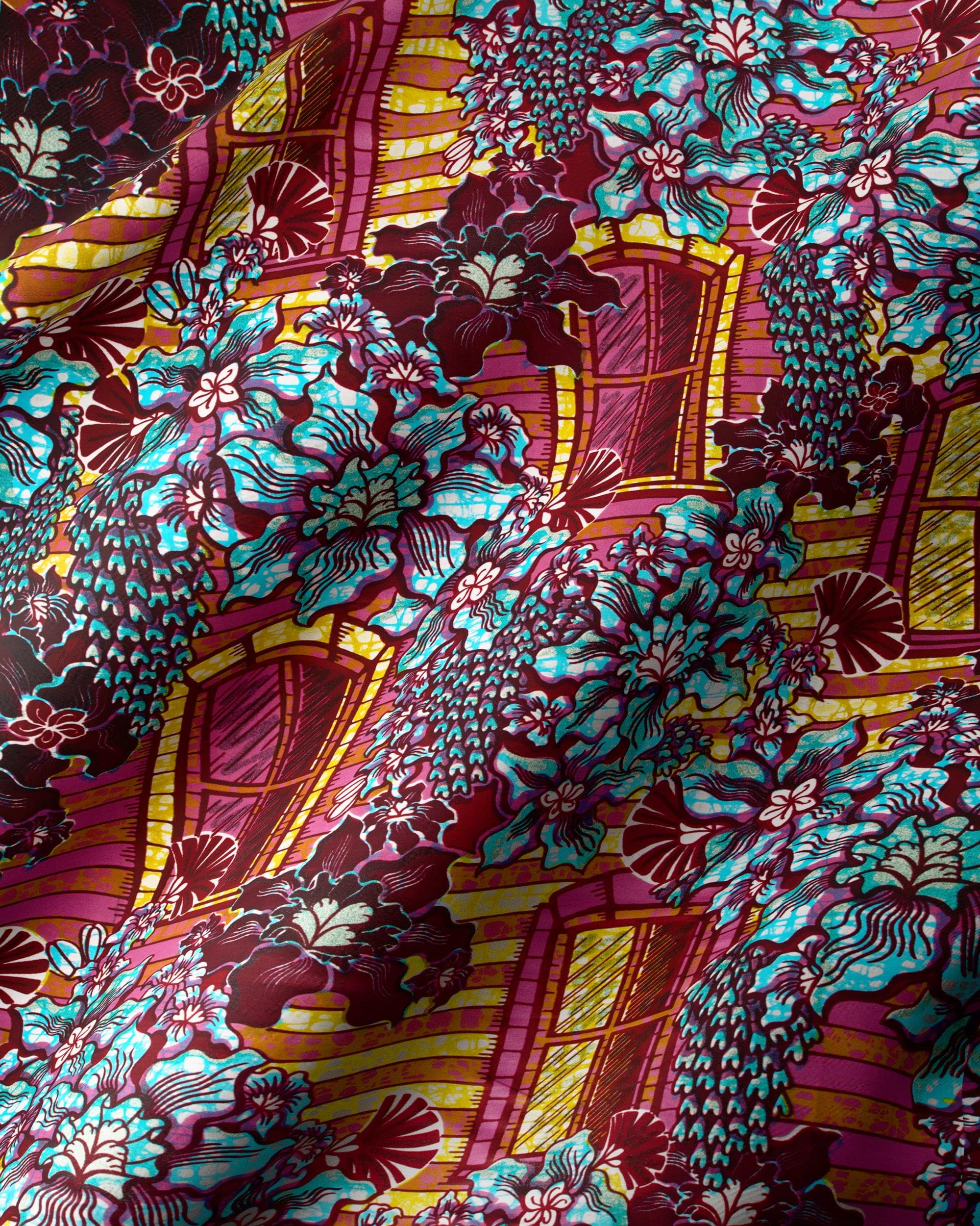 Vibrant patterned fabric bold floral grand super-wax vls7072.005