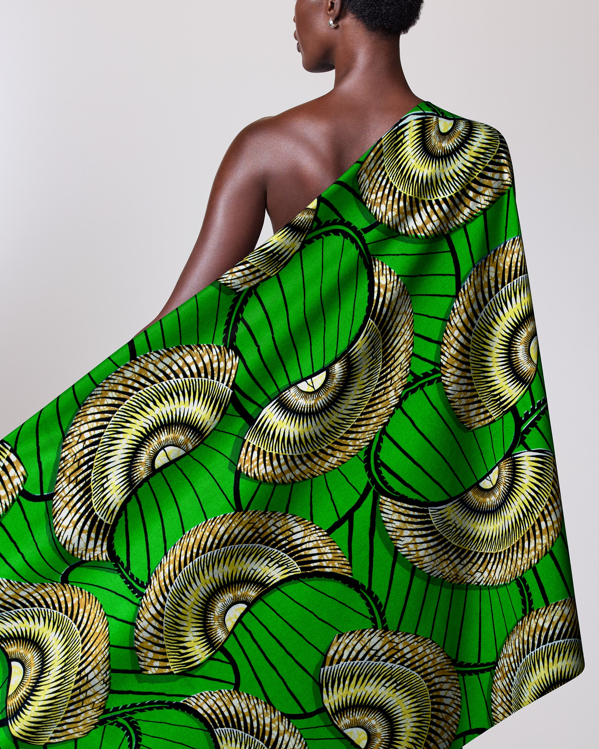 Vibrant green fabric bold gold super-wax vls7254.012