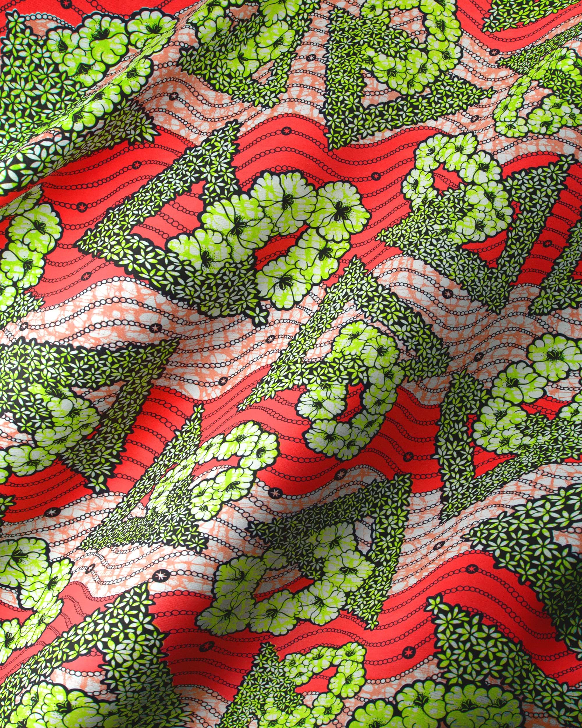 Vibrant red fabric bold green super-wax vls7465.011