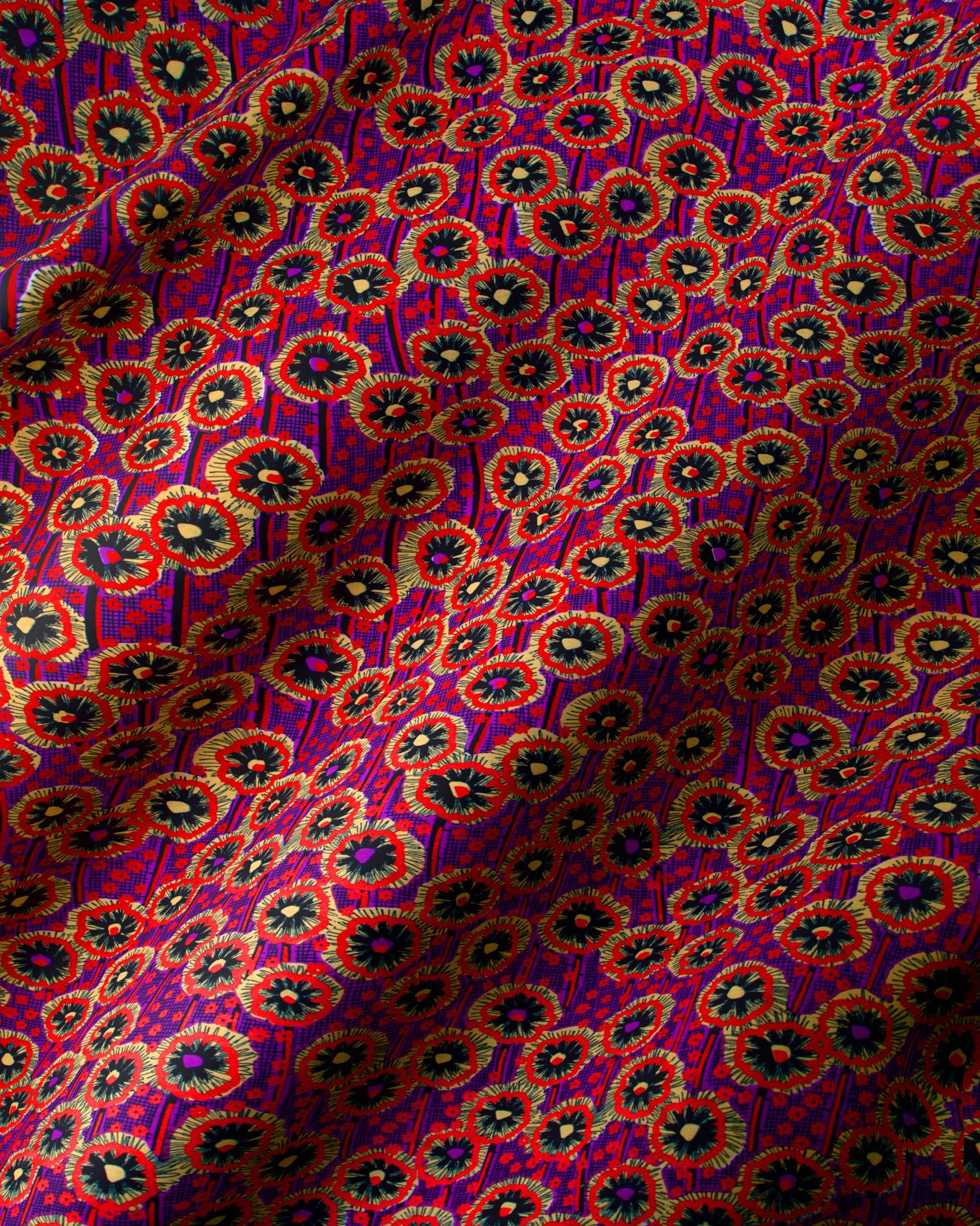 Vibrant purple fabric adorned pattern wax hollandais vlw0404.018