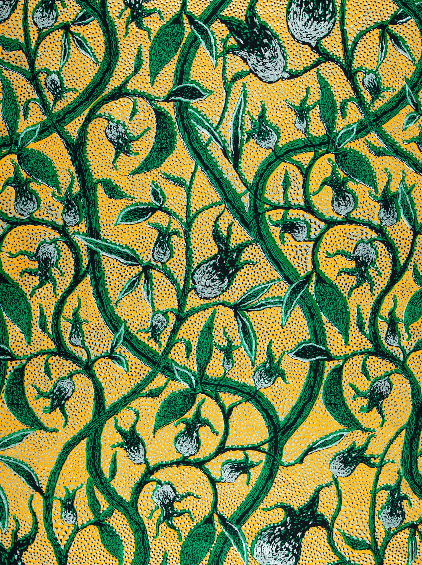 Vibrant yellow fabric adorned intricate wax hollandais vlw0466.014