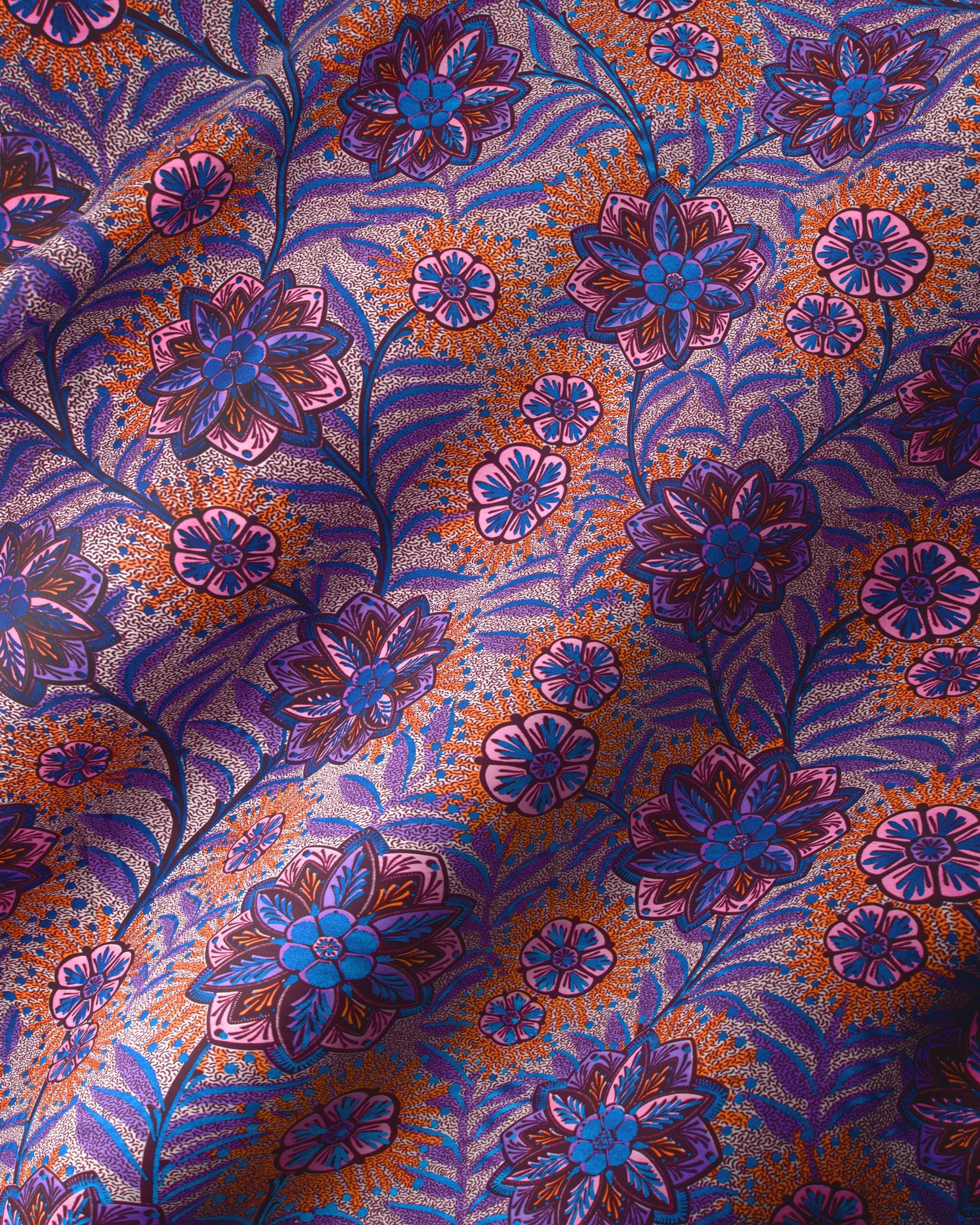 Richly patterned fabric intricate floral satin royal vlw0478.010