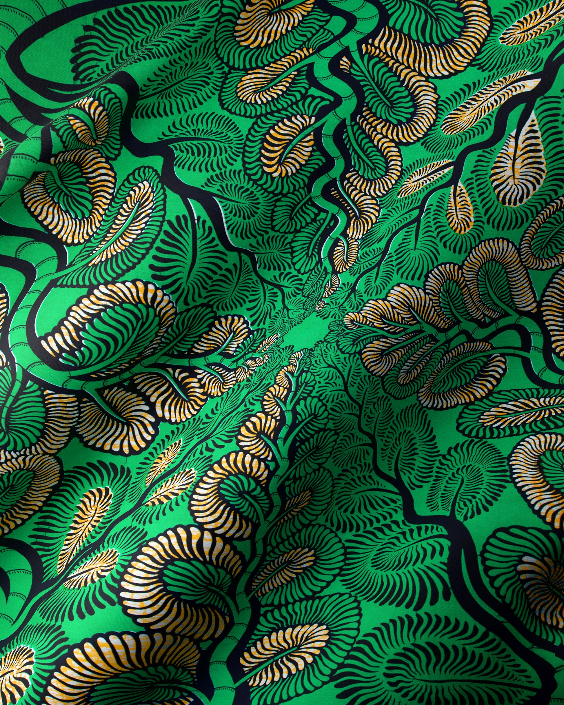 Vibrant green fabric bold black wax hollandais vlw3579.005
