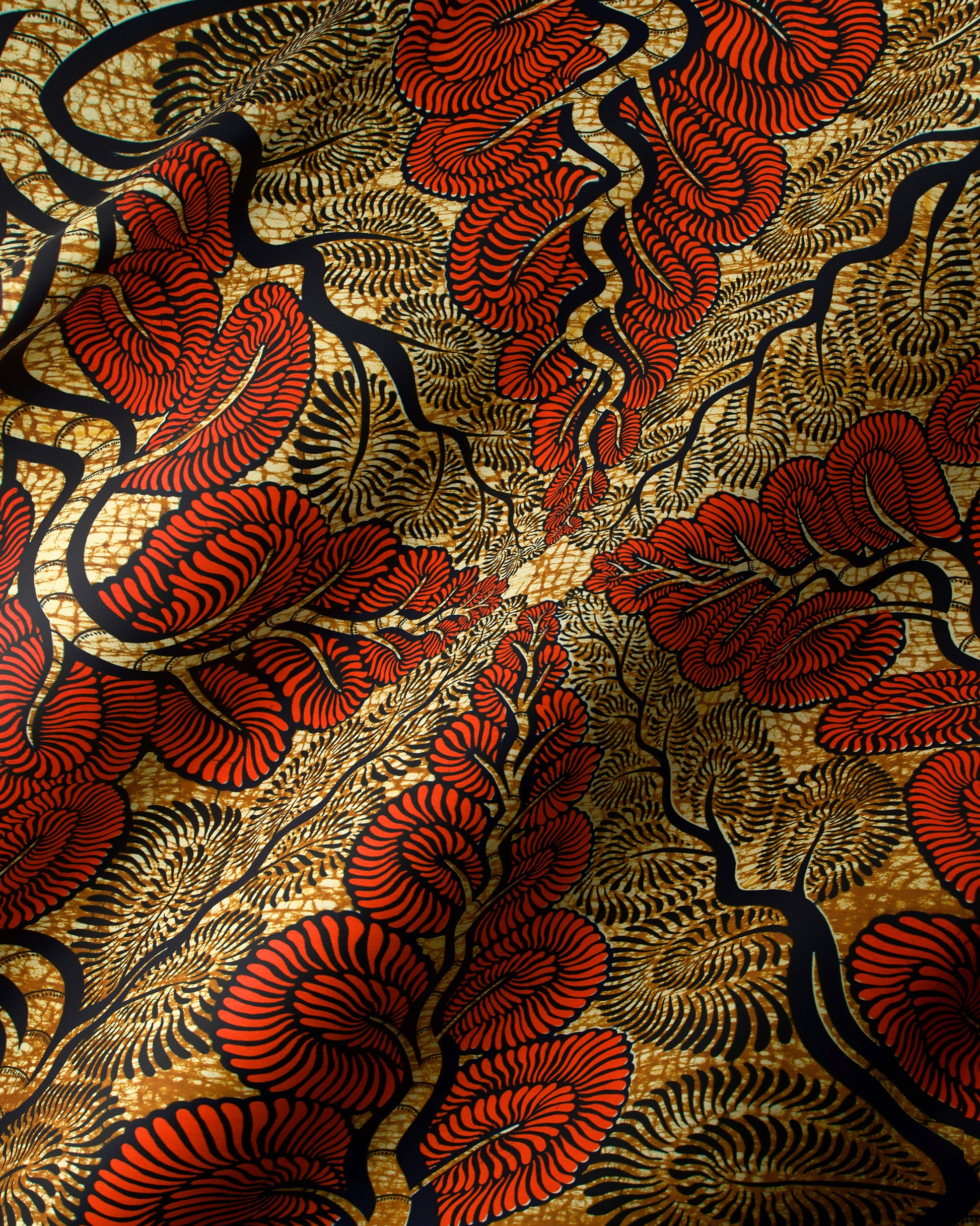 Vibrant red gold patterned african wax hollandais vlw3579.007