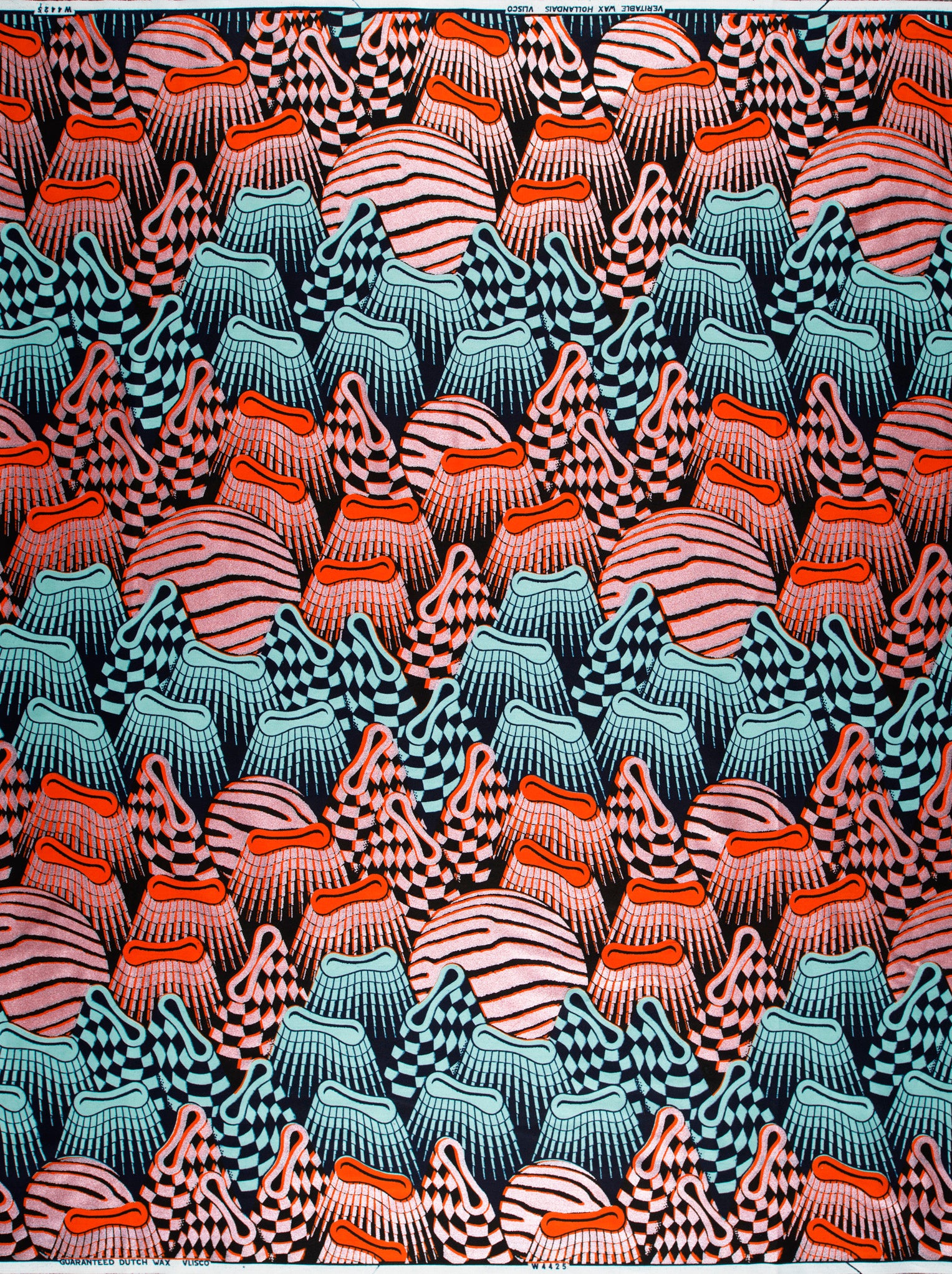 Vibrant geometrically patterned fabric motifs wax hollandais vlw4425.019