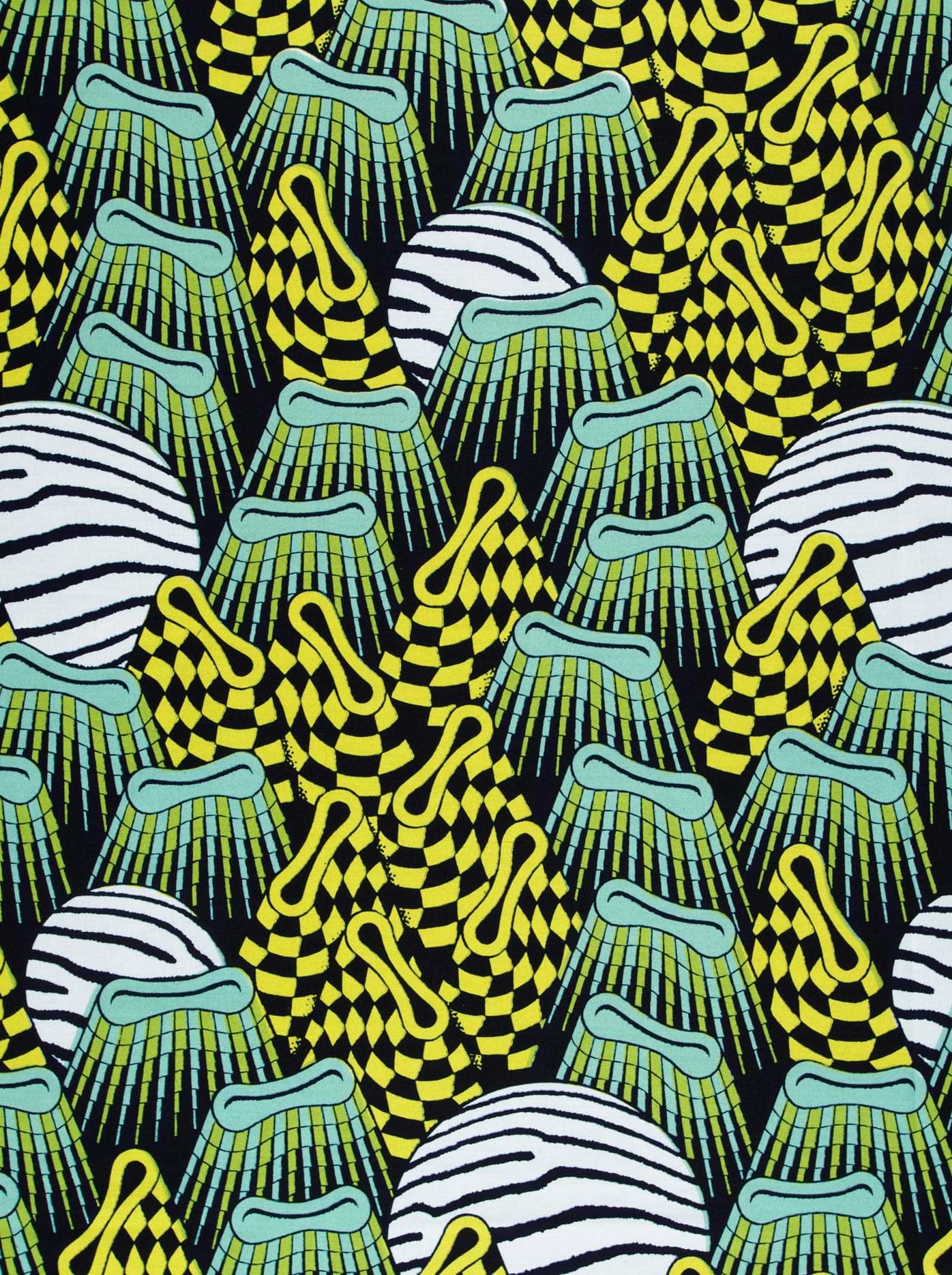 Vibrant geometrically patterned fabric stylized wax hollandais vlw4425.020