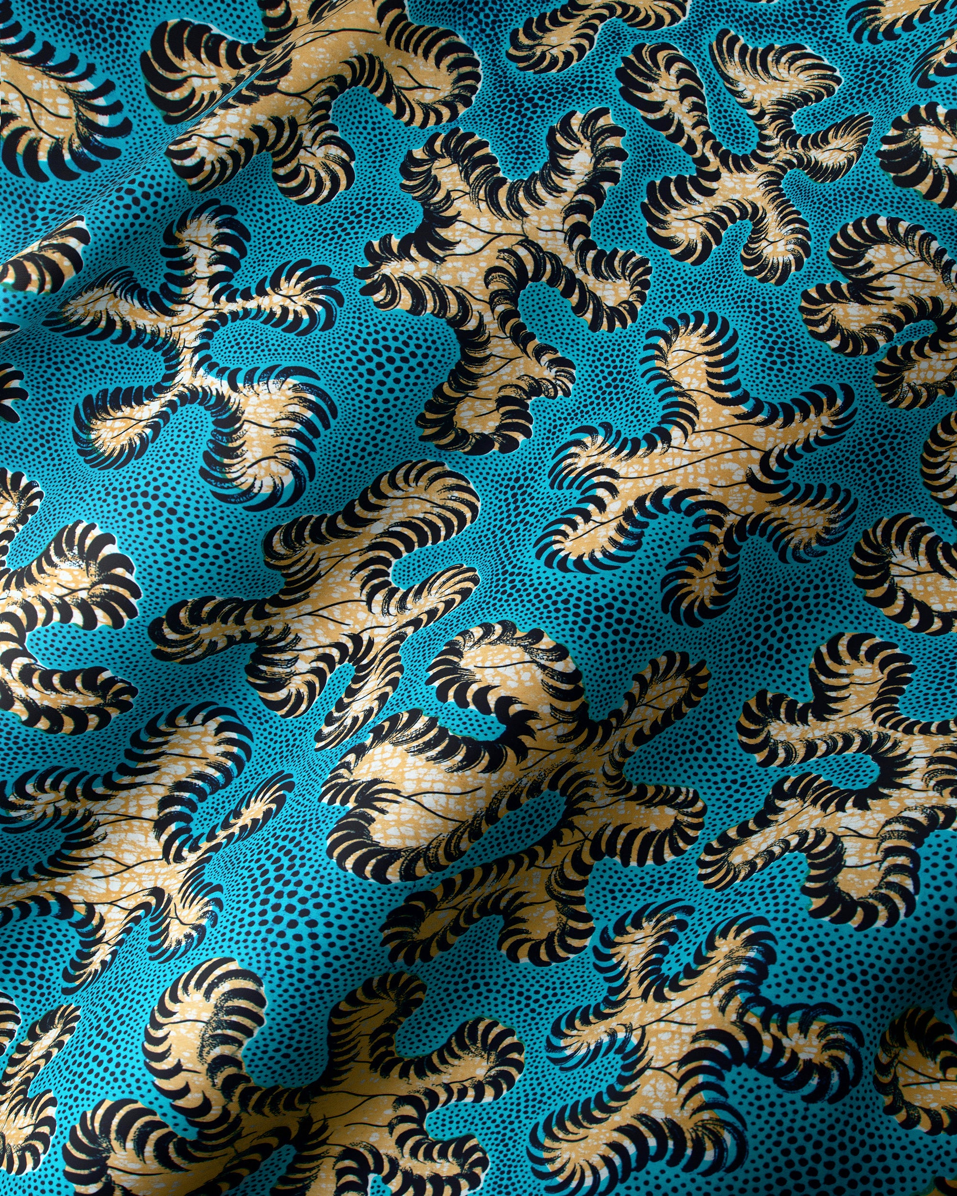 Vibrant turquoise fabric bold black wax hollandais vlw8651.002