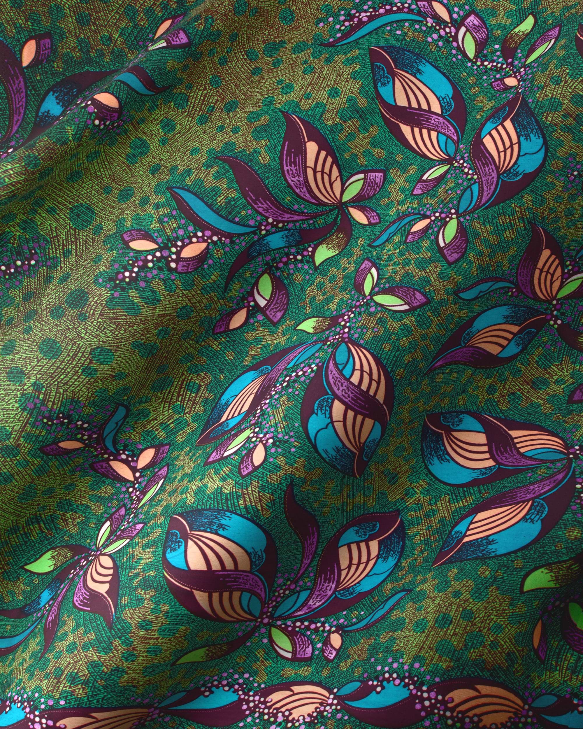 Richly textured green fabric intricate satin royal vlw9067.006