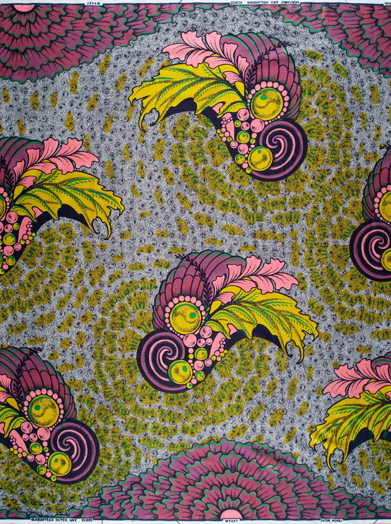 Vibrant pink yellow paisley-patterned fabric satin royal vlw9427.006