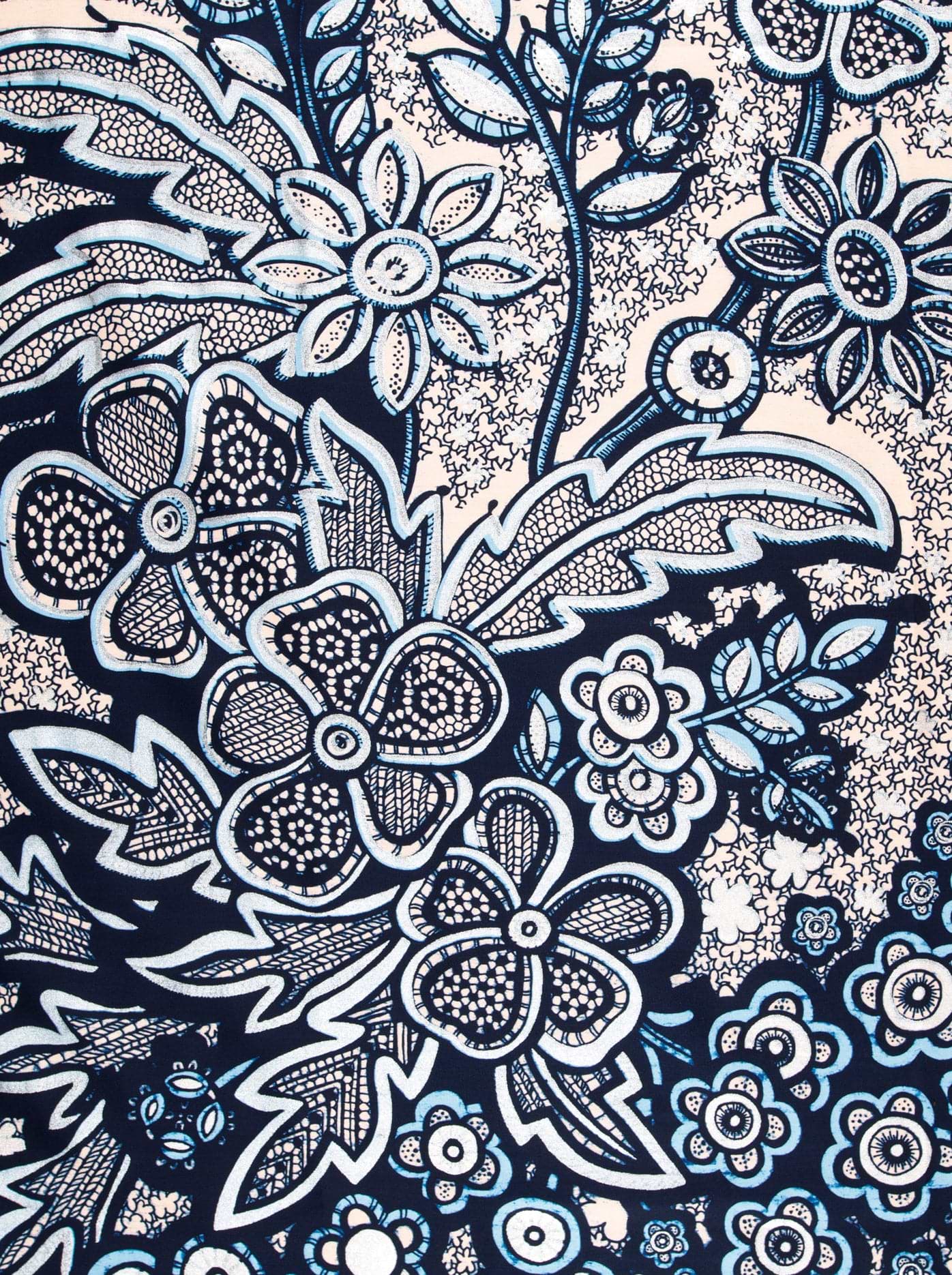 Wax Hollandais | VLW9700.028 | Silver Embellished
