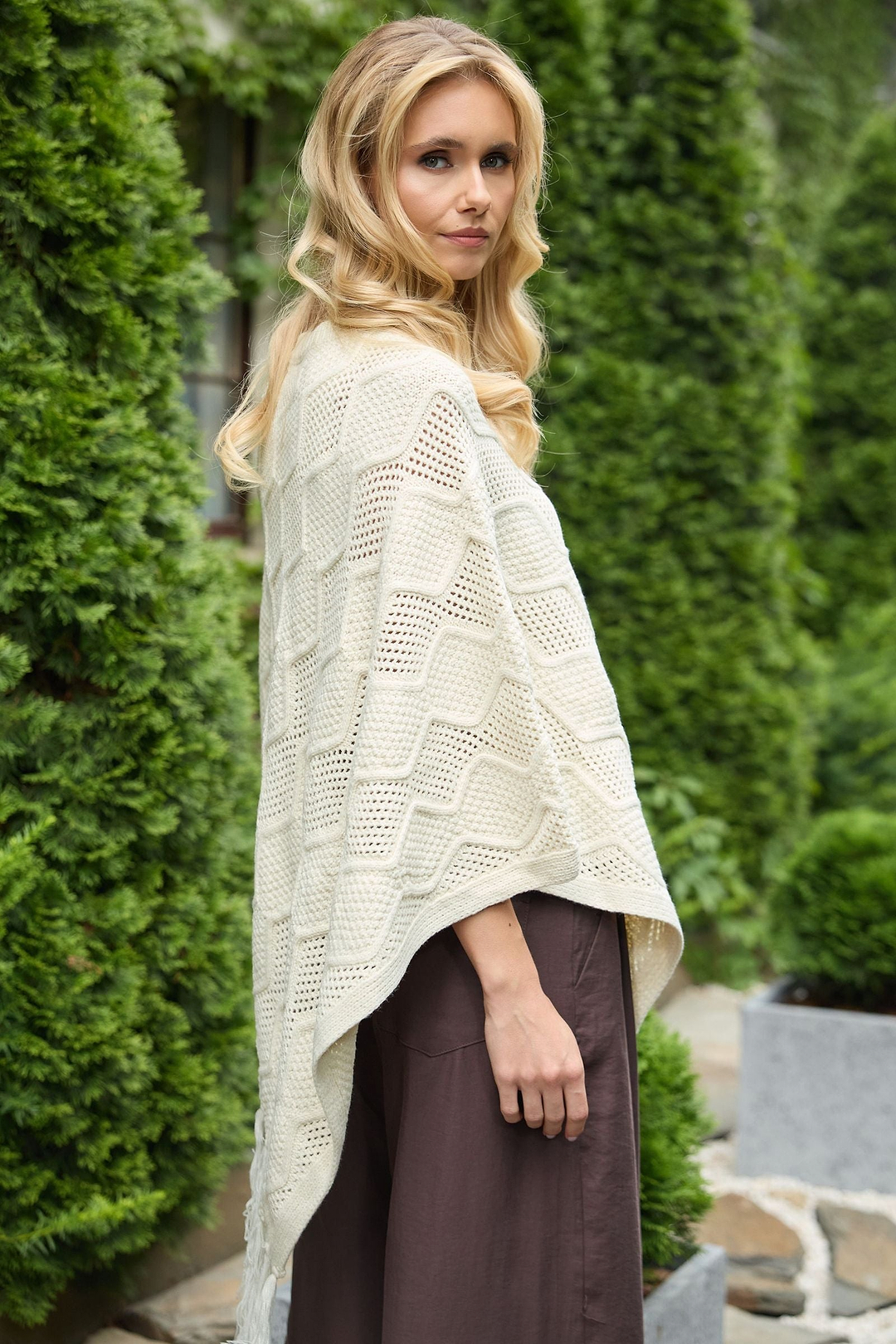 Chevron Knit Poncho - IVORY