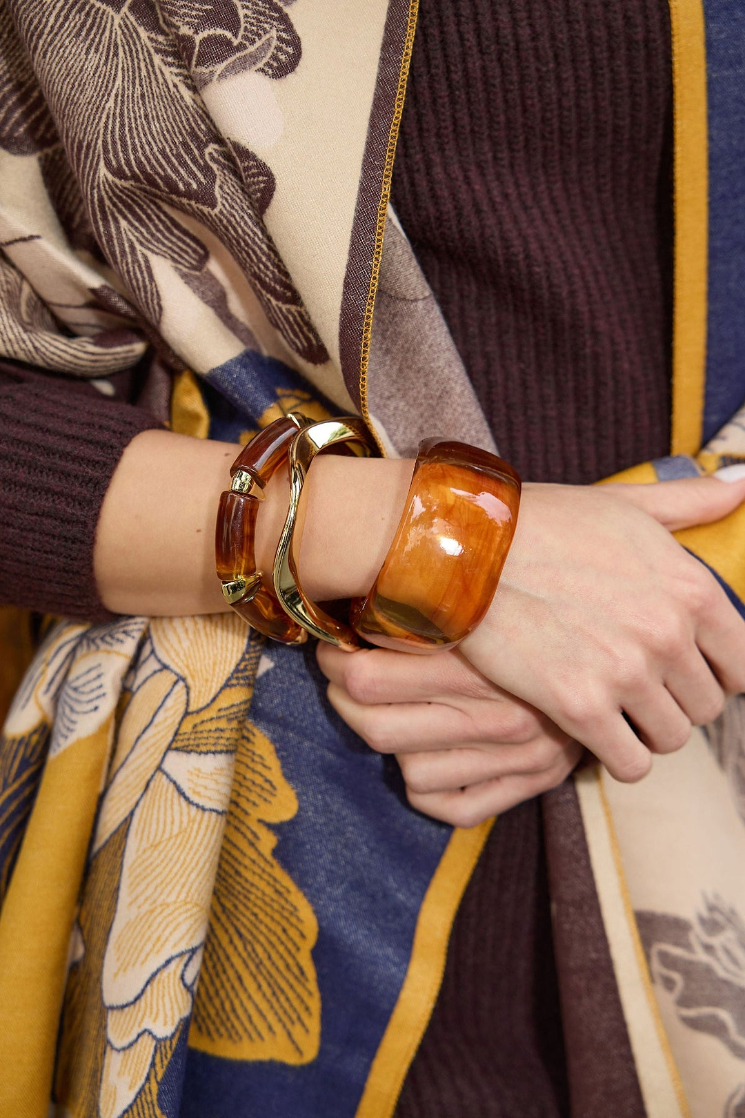 Amber Resin Three-Piece Bracelet Set - BROWN