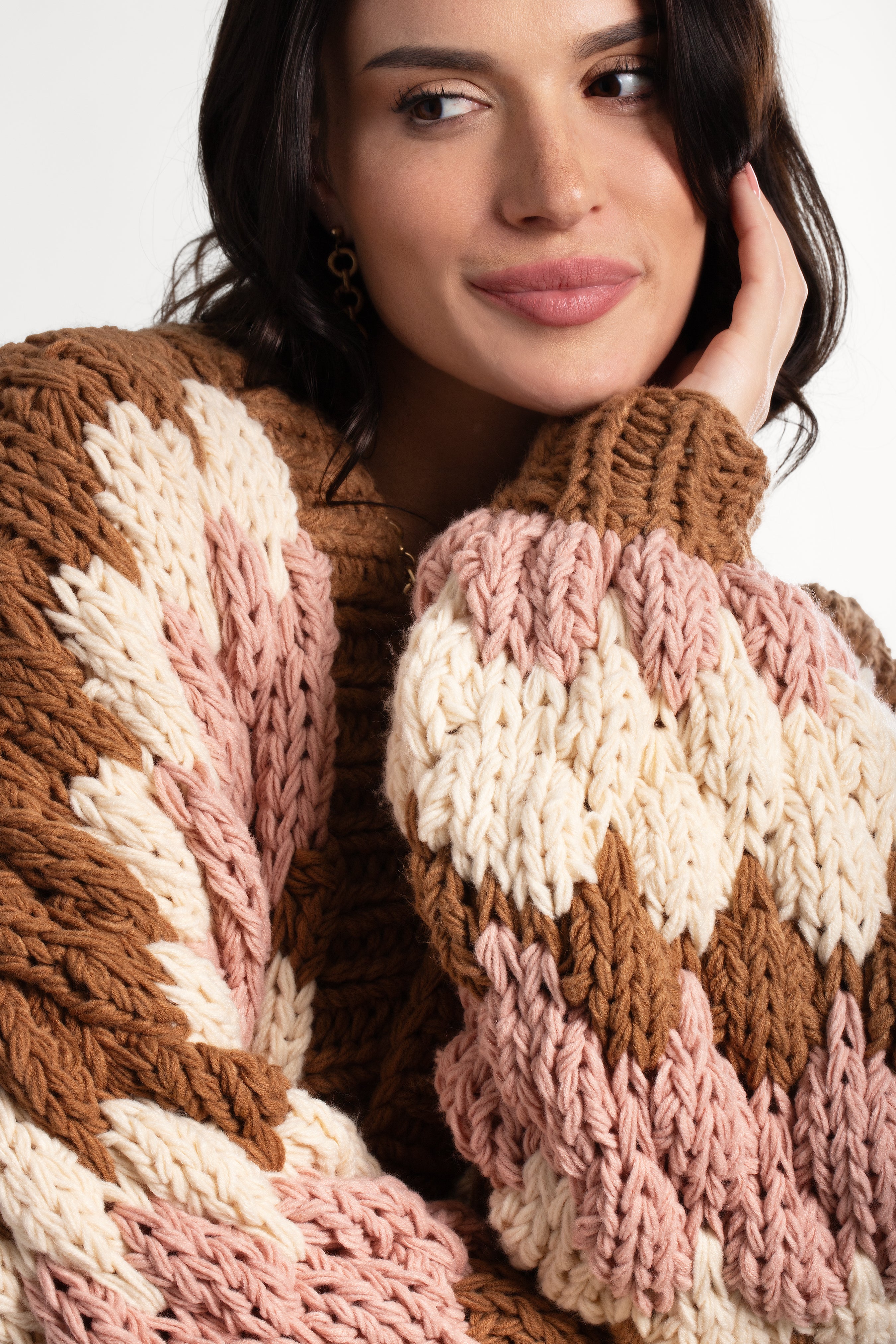 Cropped Chunky Knit Zig-Zag Cardigan | SAACHI