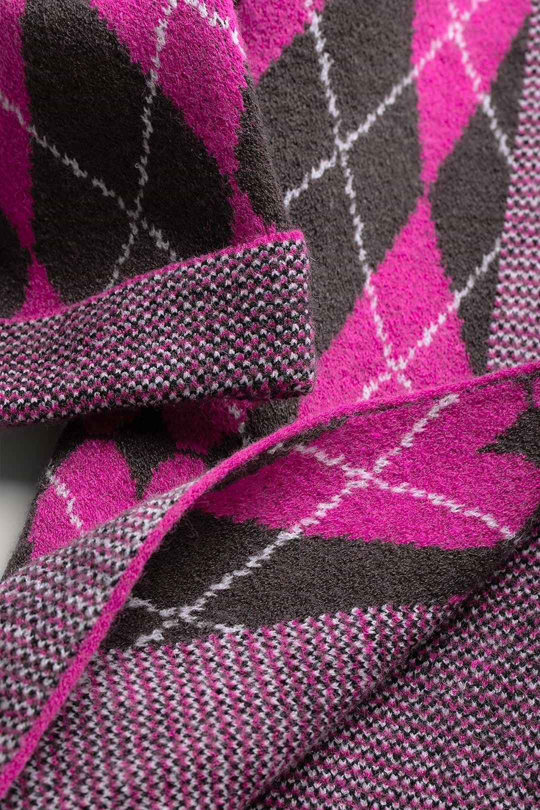Heart Patterned Cardigan Argyle Knit - Magenta