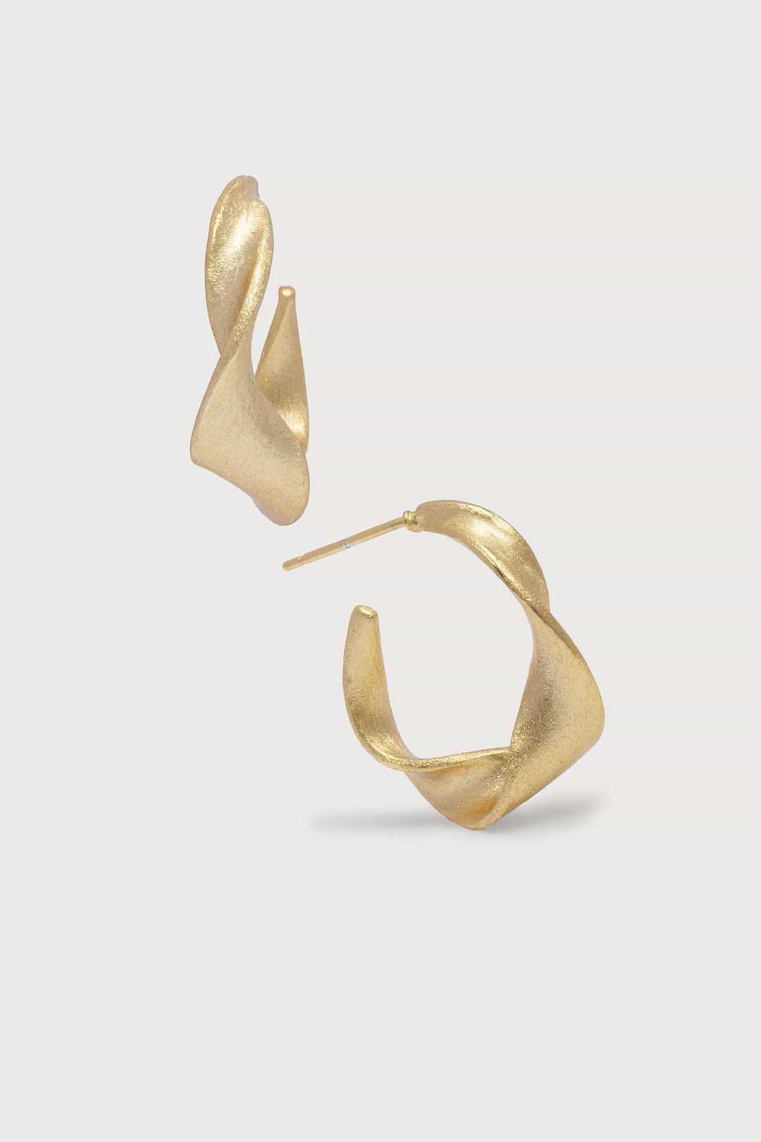 Warped Hoop Earrings Gold