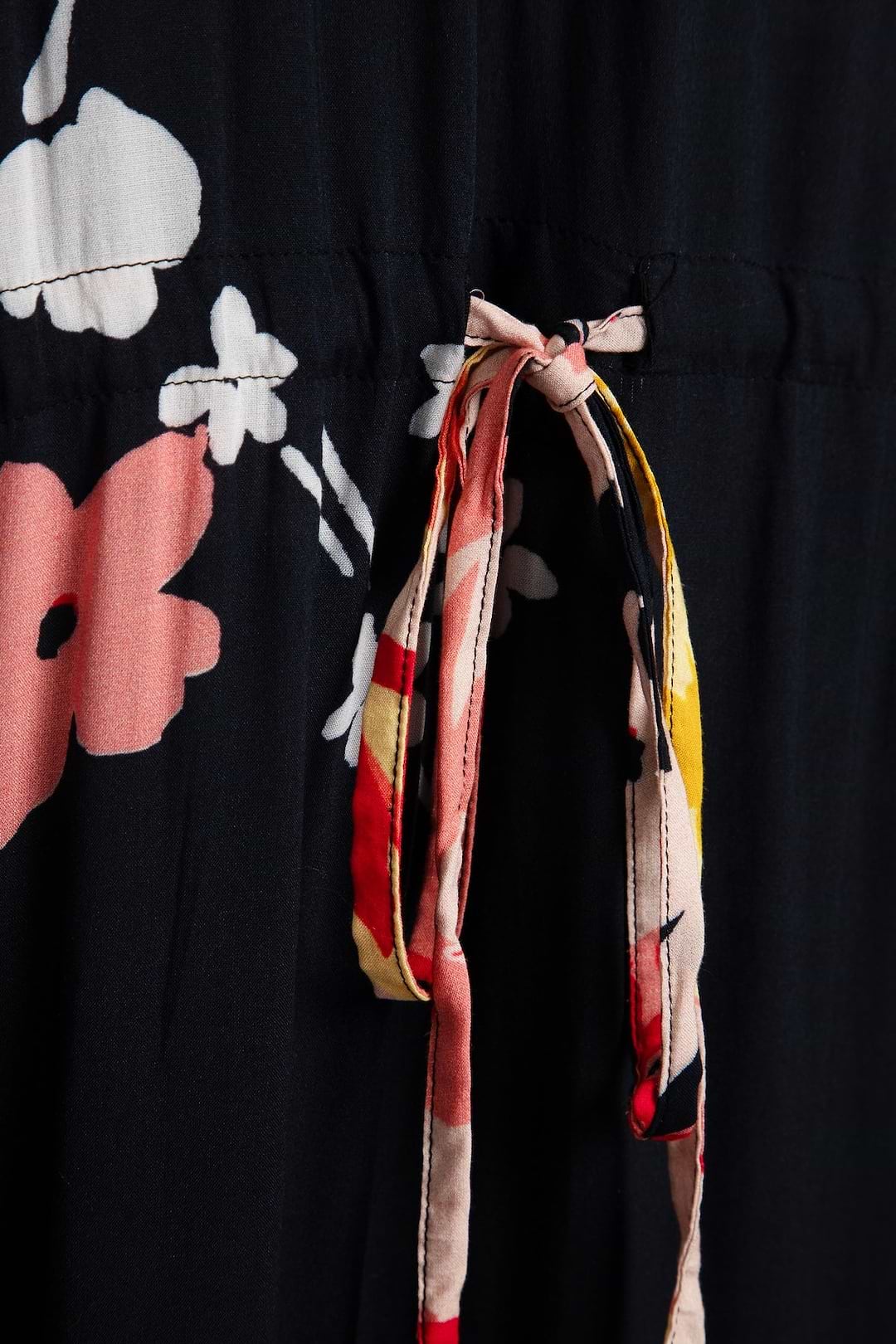 Multicolored Fiore Tie Waist Keyhole Kaftan - Black Combo