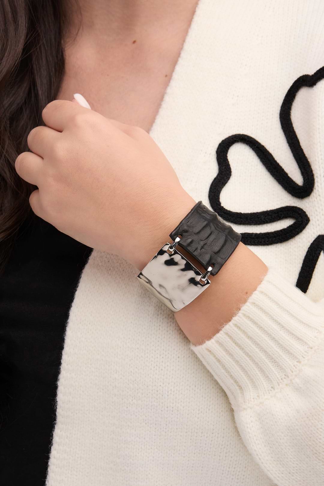 Wild Ways Metal Leather Hook Bracelet - Silver