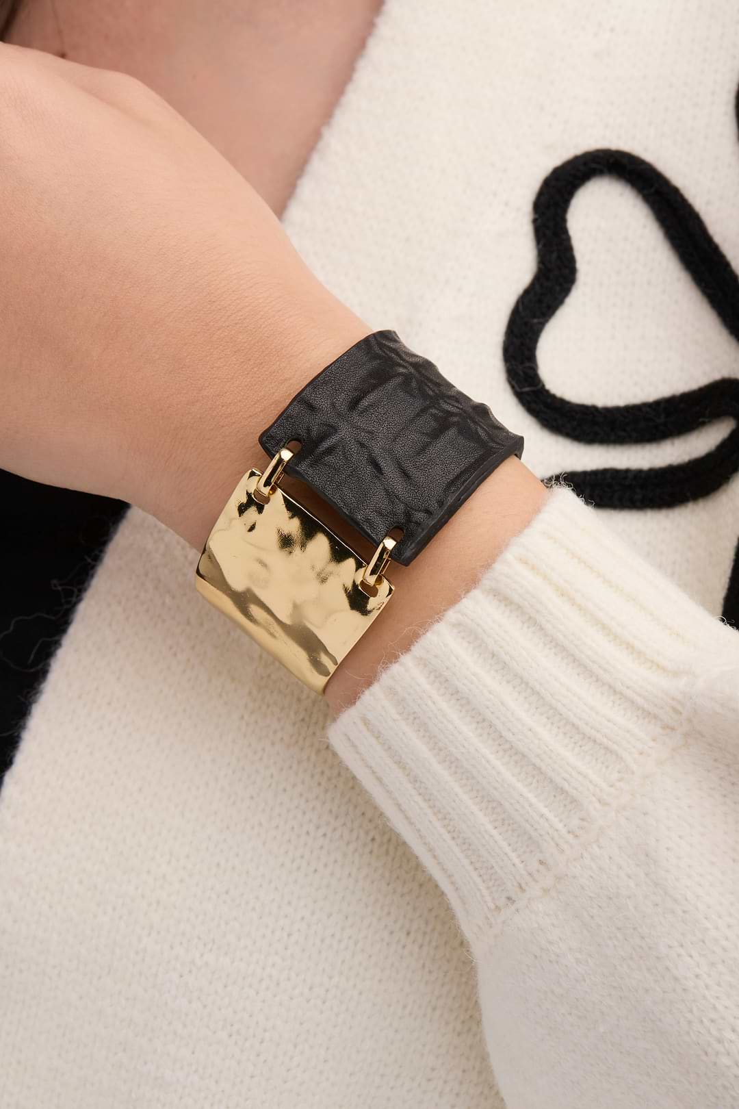 Wild Ways Metal Leather Hook Bracelet - Gold