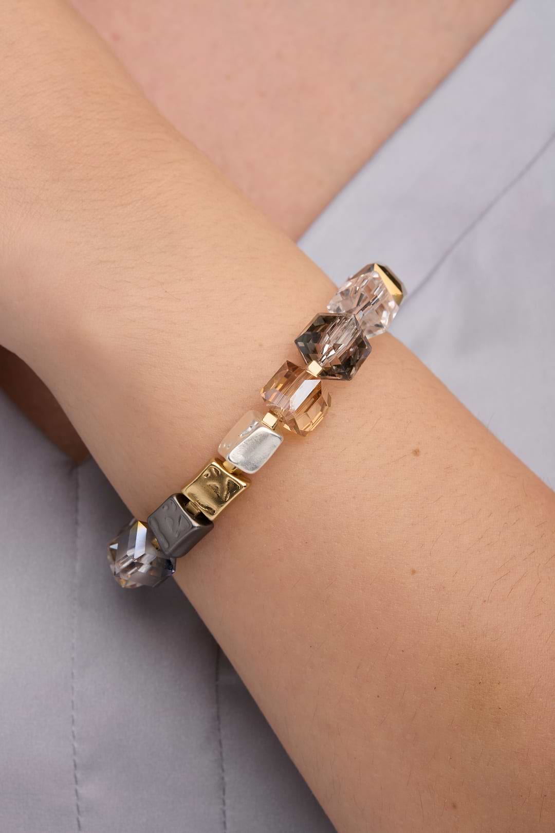 Faceted Bead & Stone Bracelet - Gold