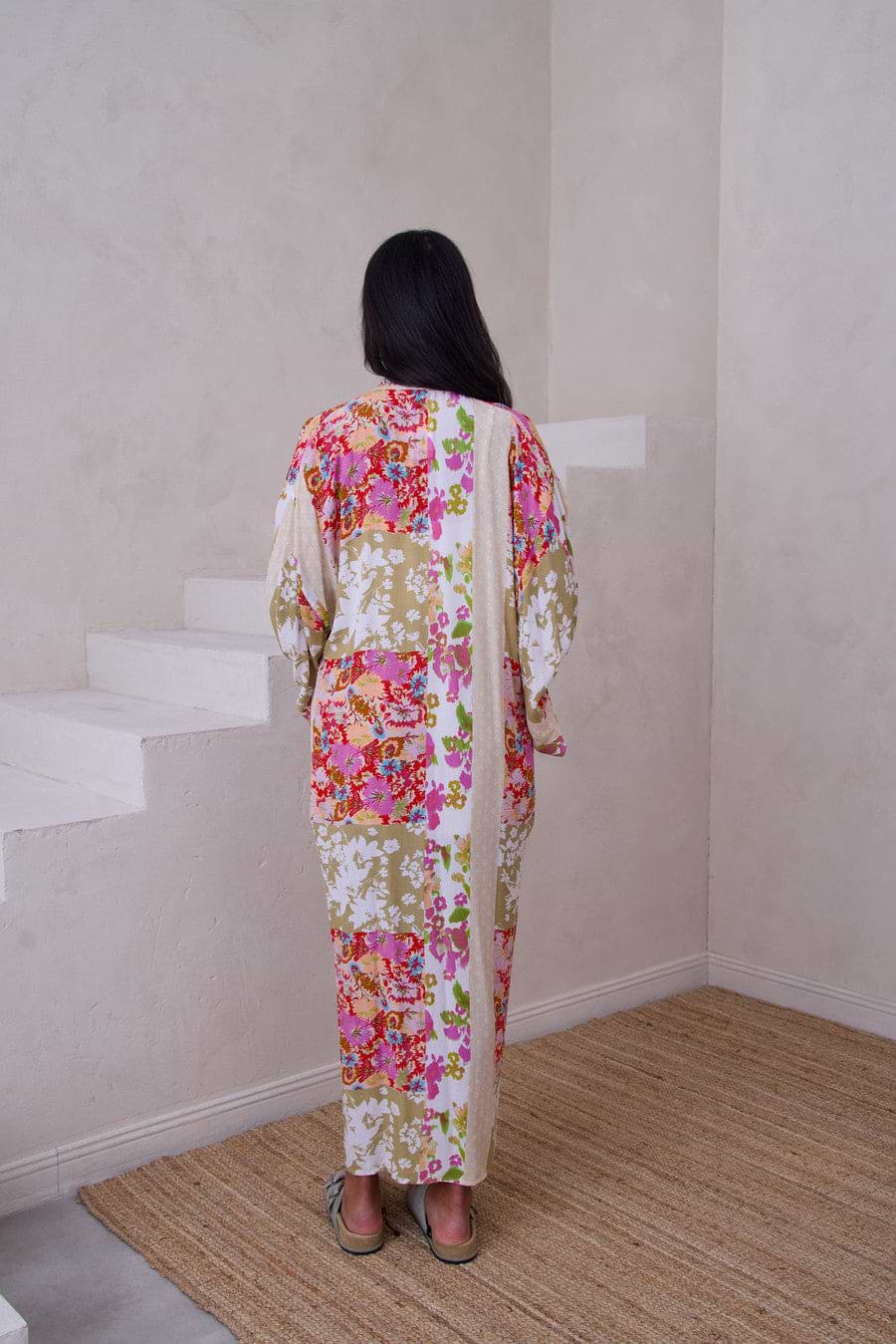 Lace Embroidered Floral Kimono - Pink