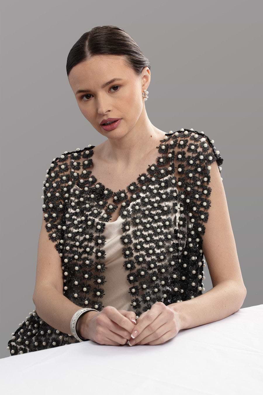 Floral Shell Pearl Capelet - Black