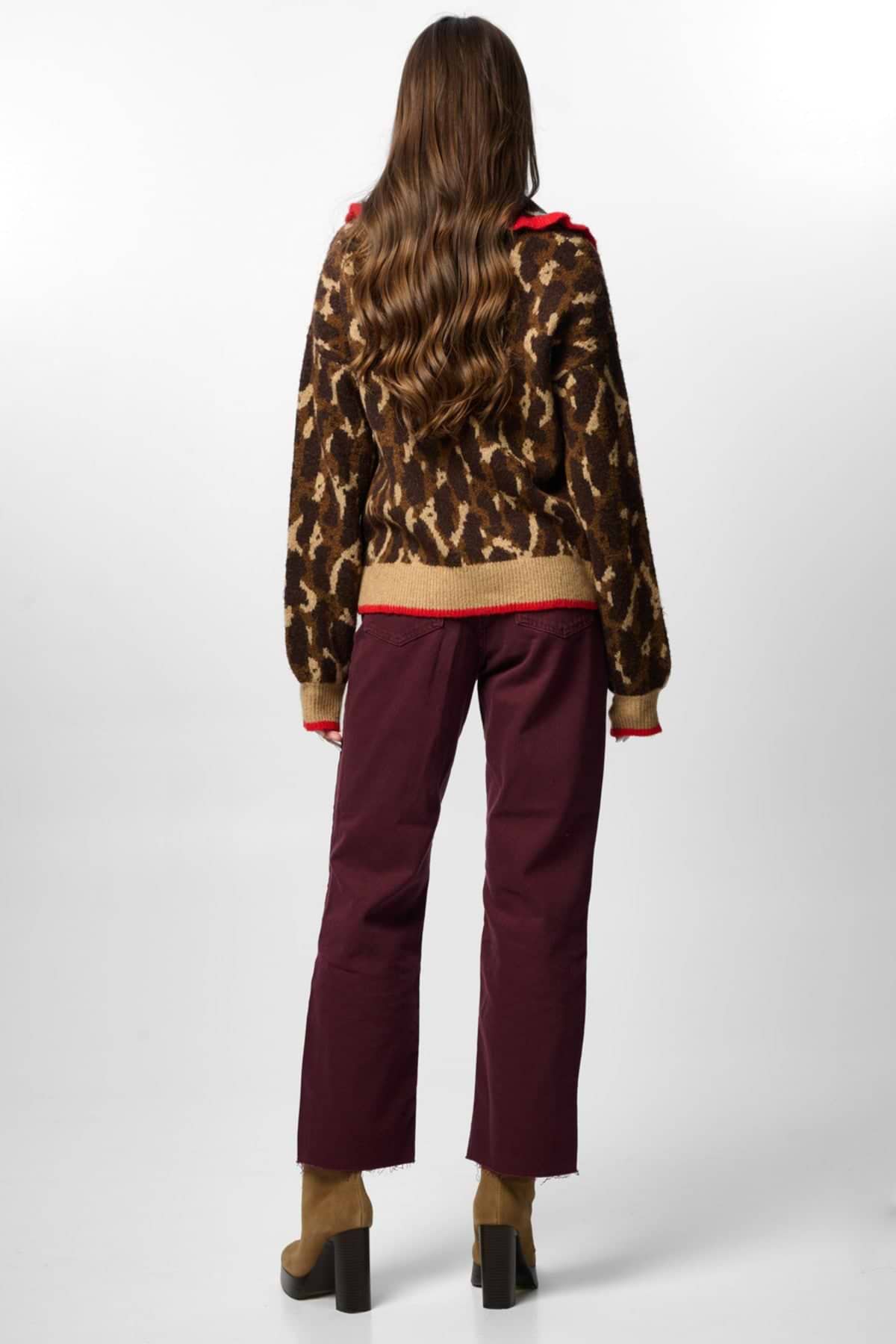 Leopard Collar Button Cardigan | SAACHI