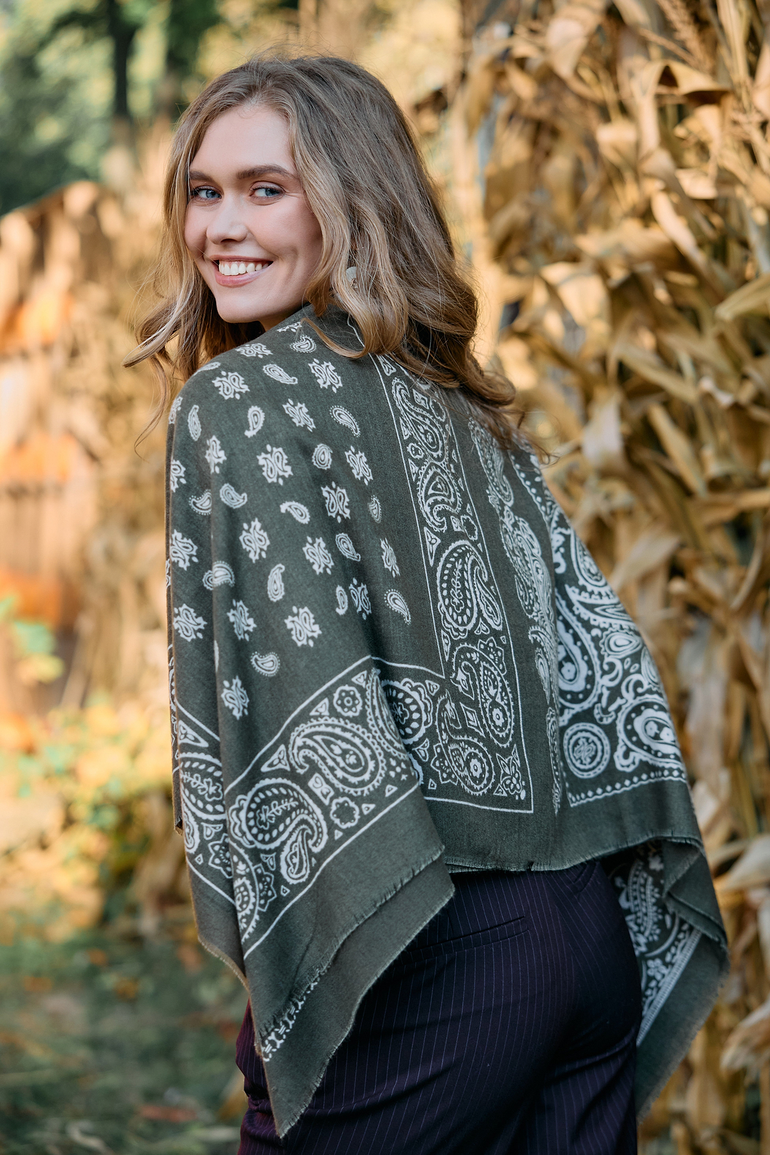 Paisley Border Fringe Scarf