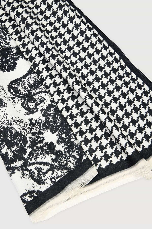 Black & White