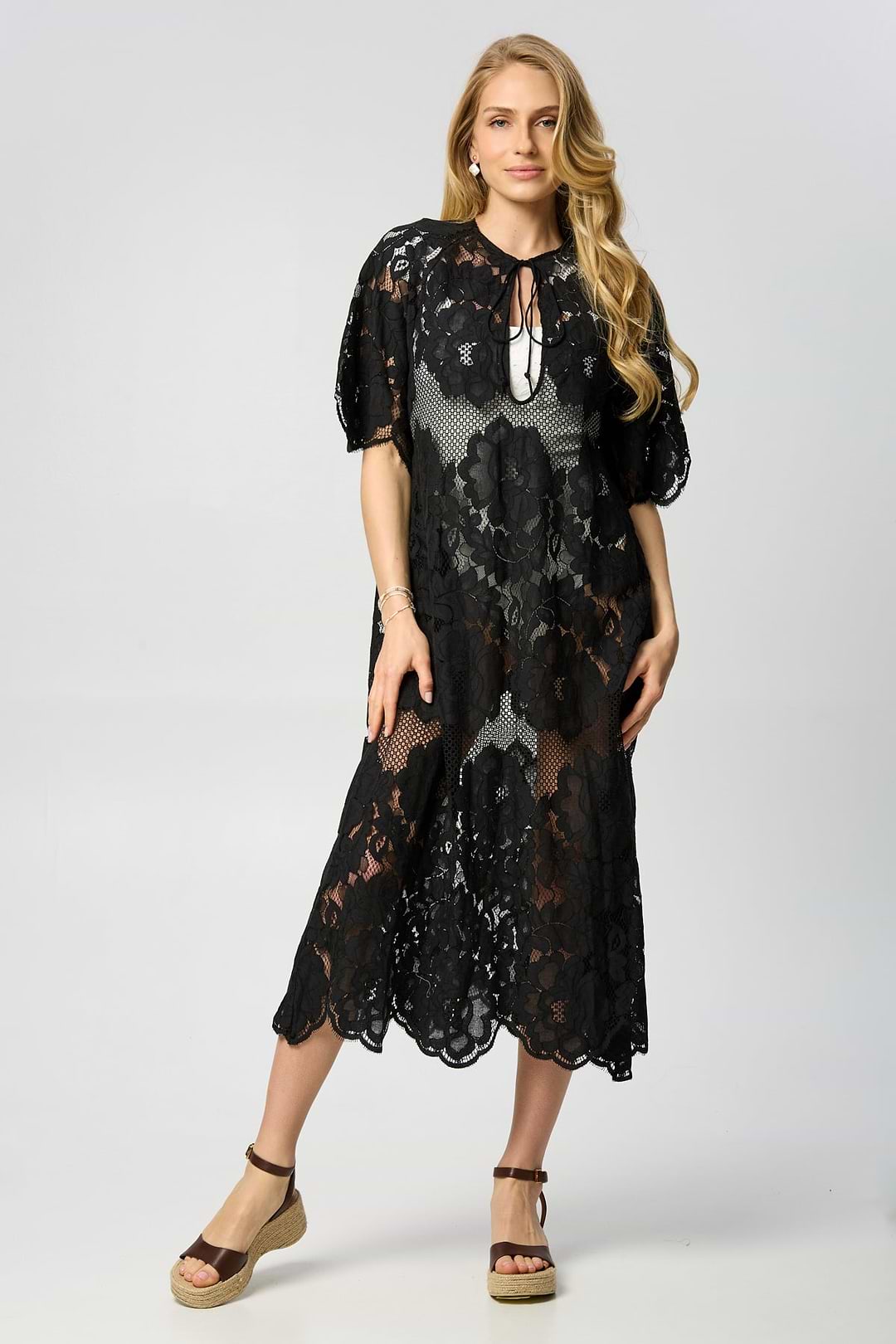 Floral Mesh Lace Kaftan - Black