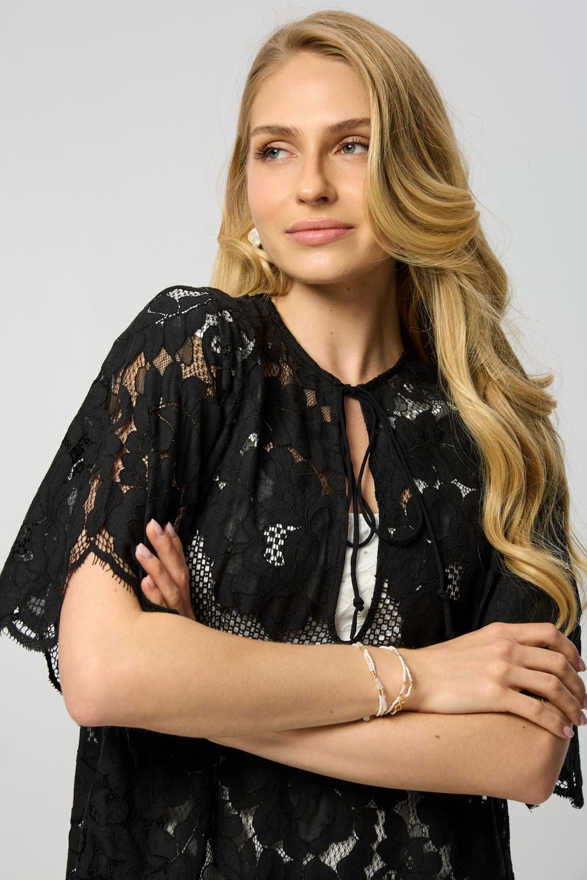 Floral Mesh Lace Kaftan - Black