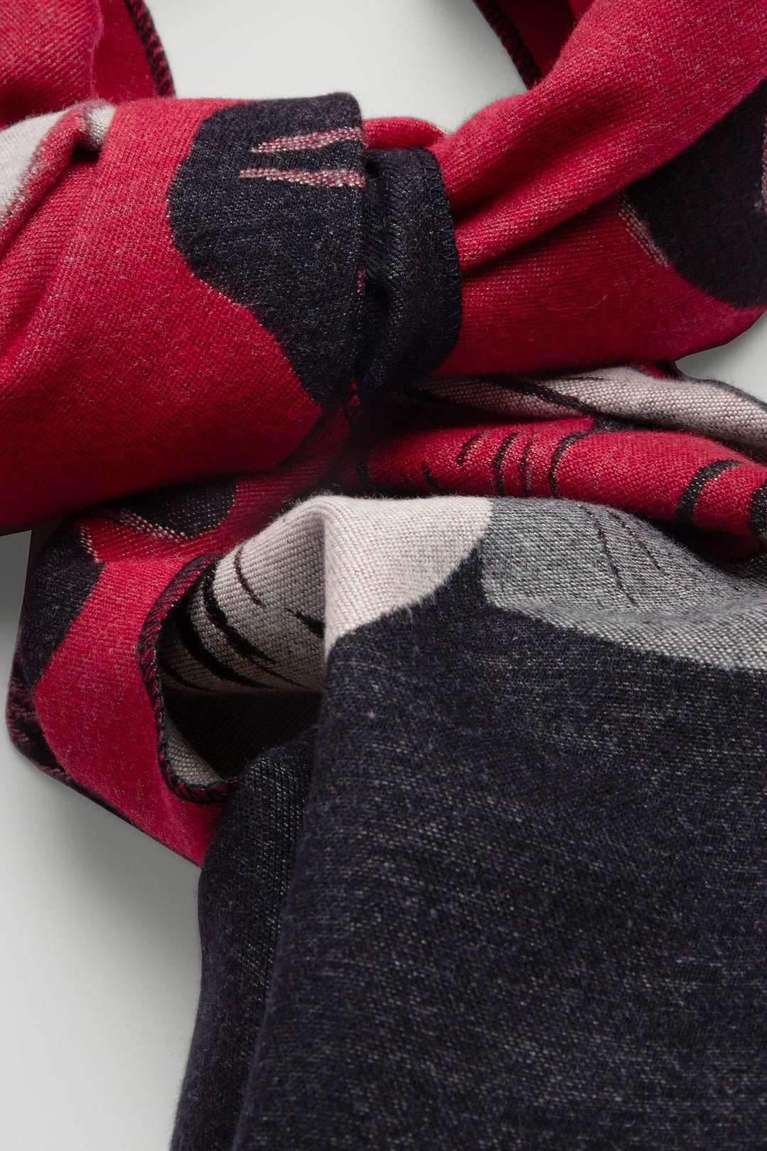Fresh Floral Reversible Scarf - Crimson