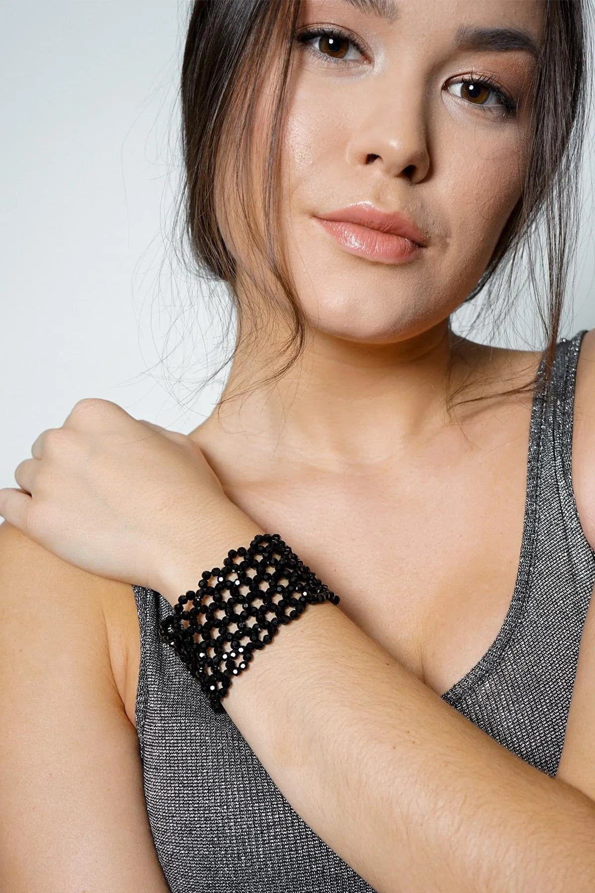 Seamless Glamour Crochet Bracelet - Black
