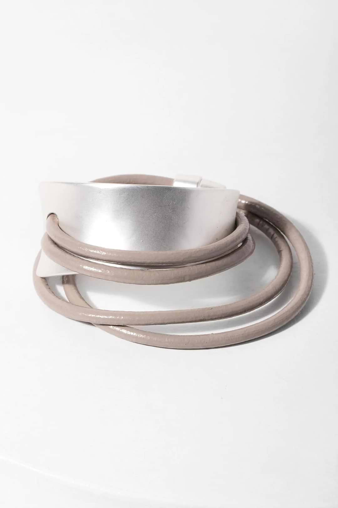 Swish Leather Bracelet Silver