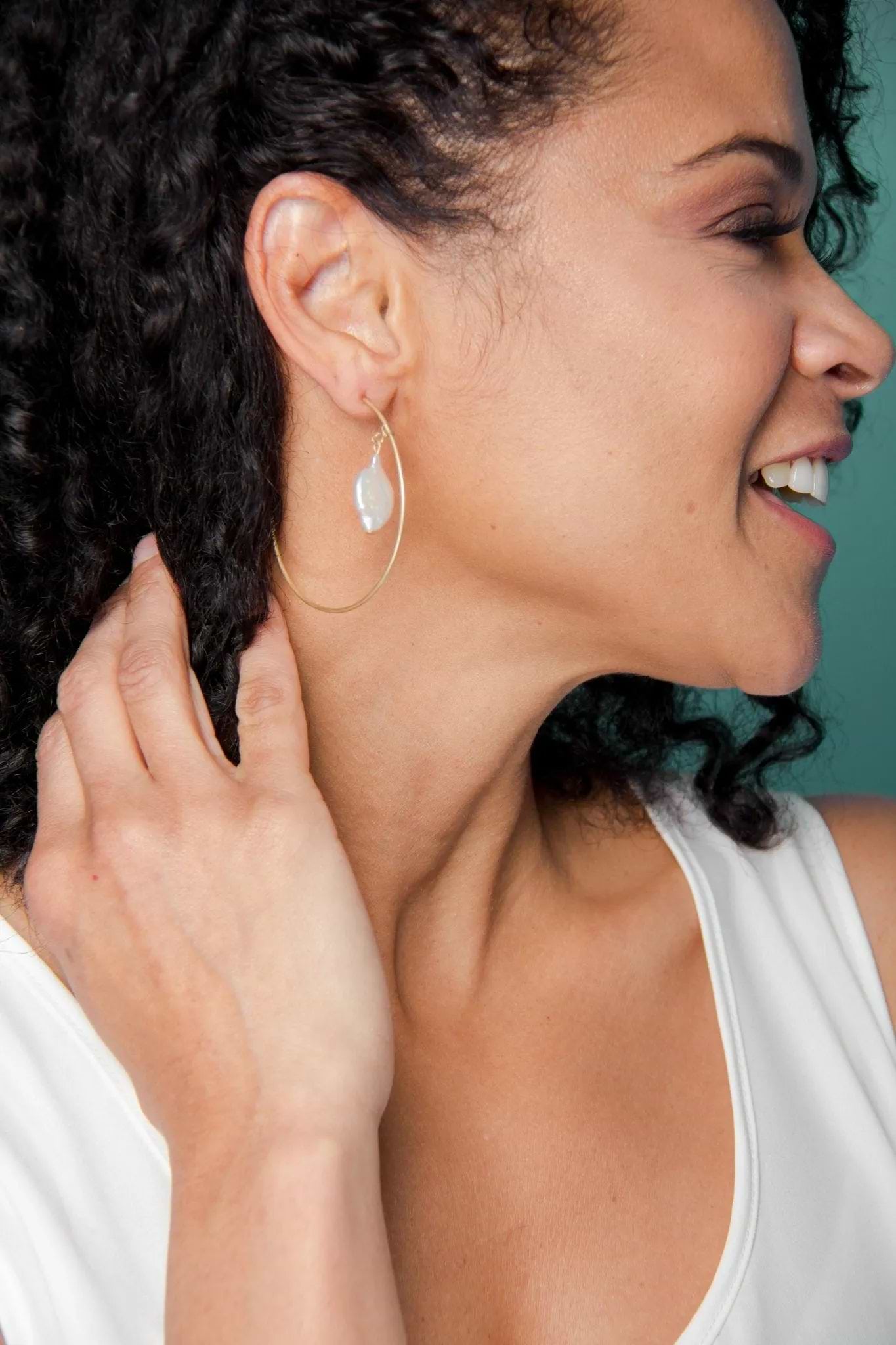 Open Space Hoop Earring gold