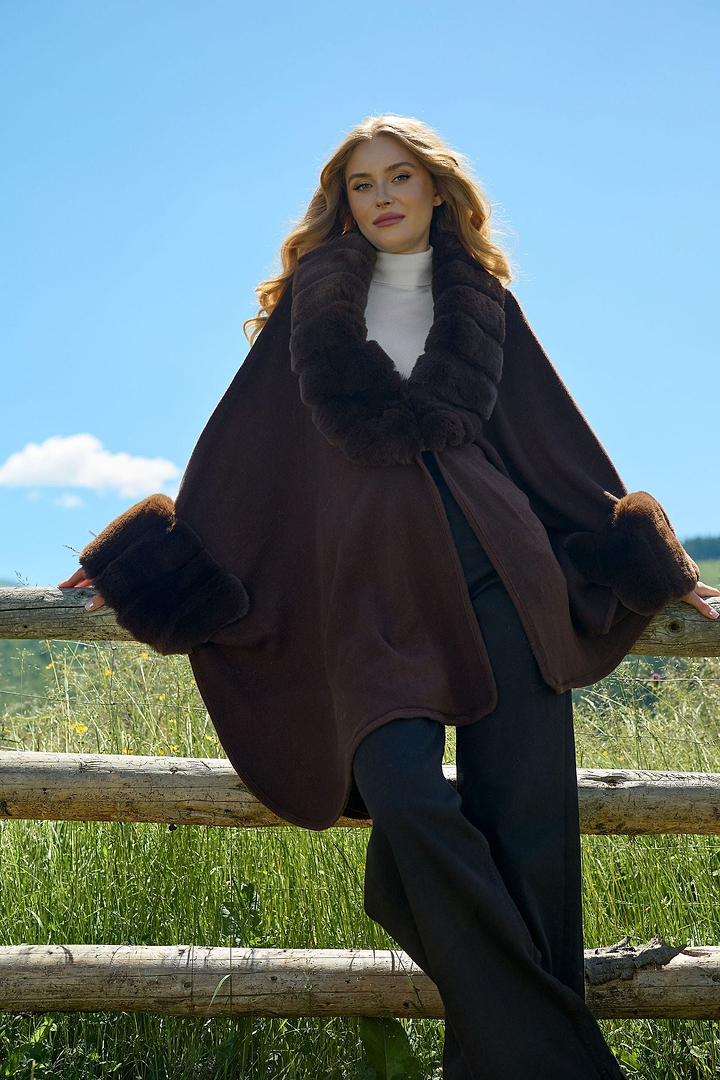 Filippa Faux Fur Trim Kimono - Dark Brown