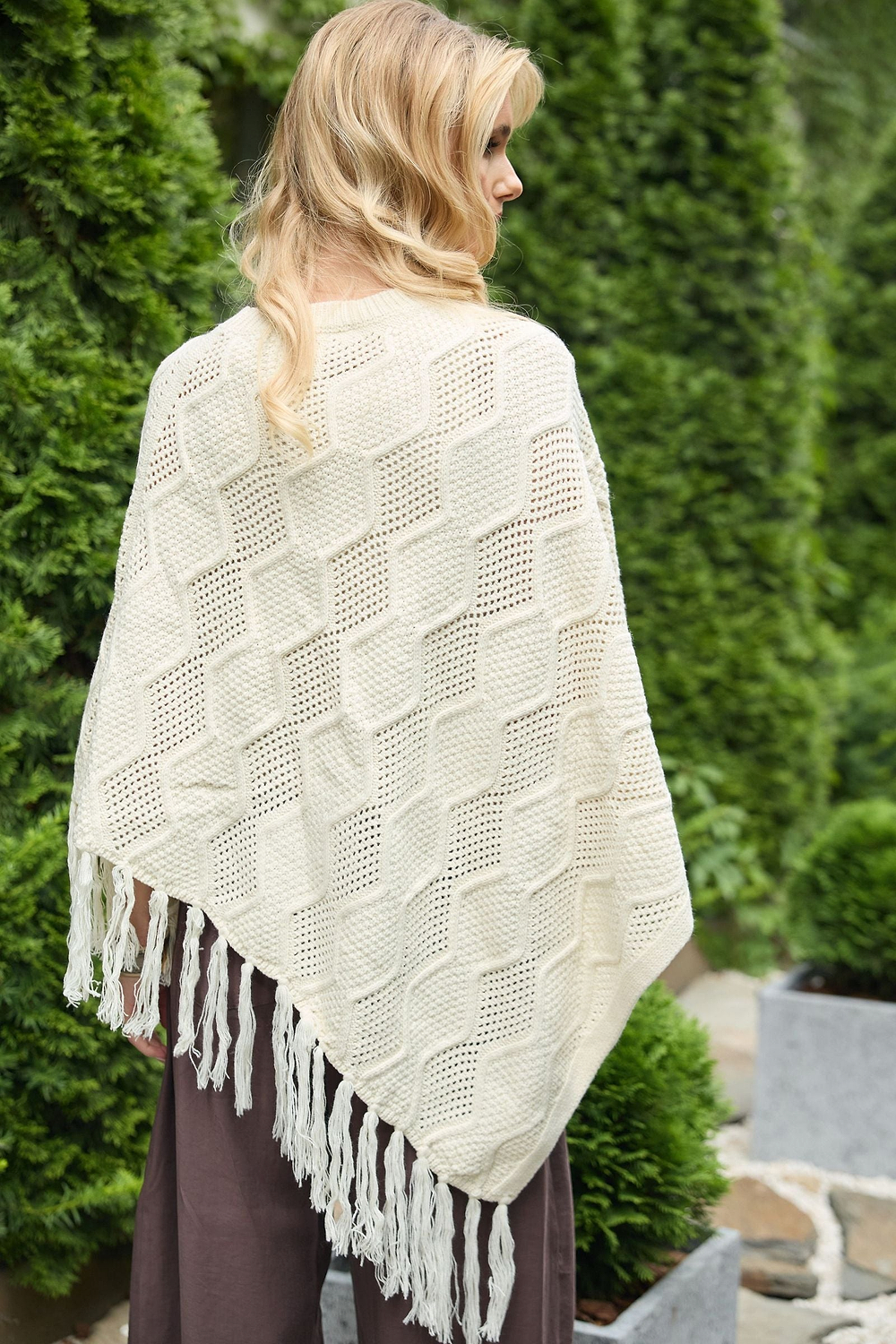 Chevron Knit Poncho - IVORY
