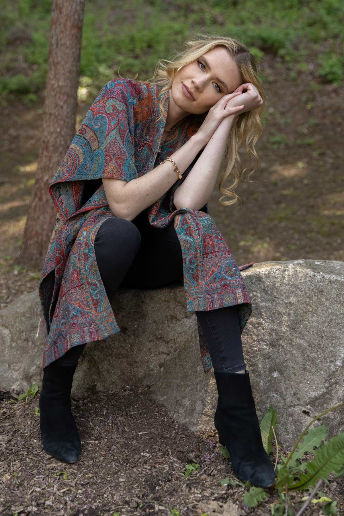 Regal Rococo Poncho - Multi