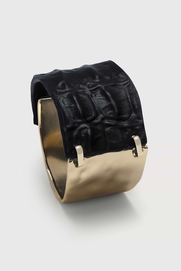 Wild Ways Metal Leather Hook Bracelet - Gold