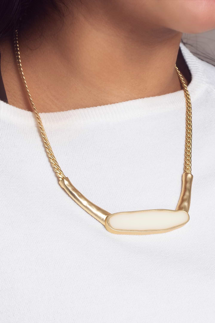 Herringbone Chain Plated Collar Necklace White