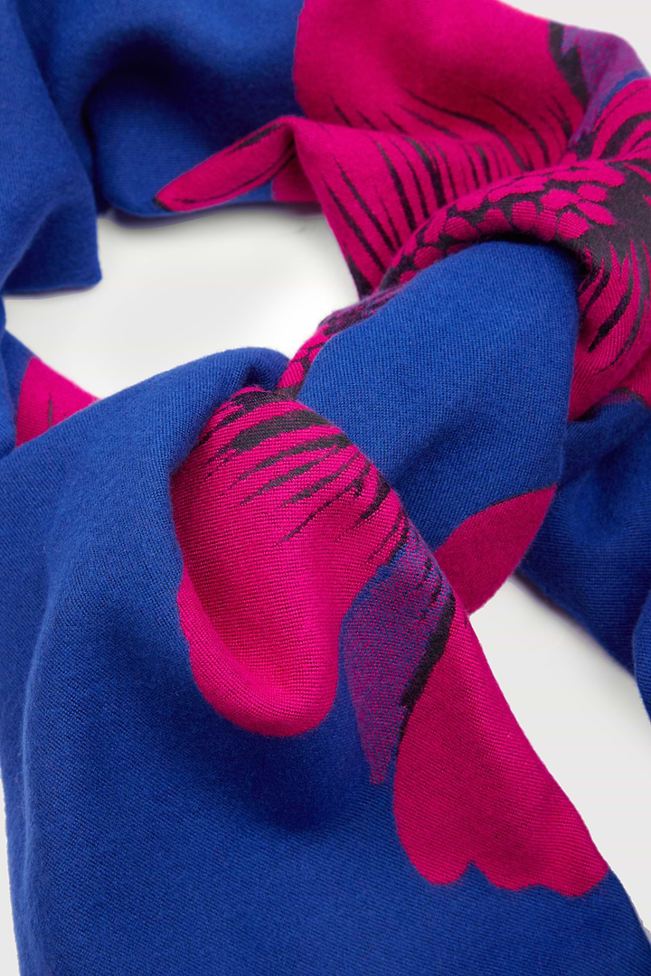 Fresh Floral Reversible Scarf - Navy Blue Combo