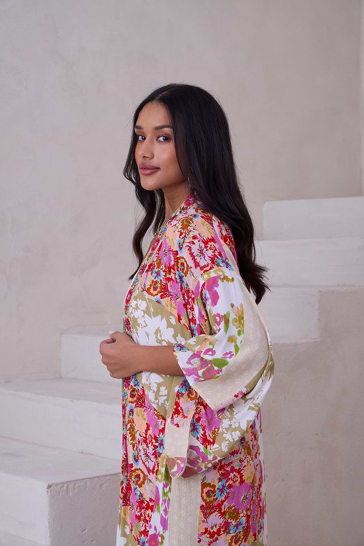 Lace Embroidered Floral Kimono - Pink